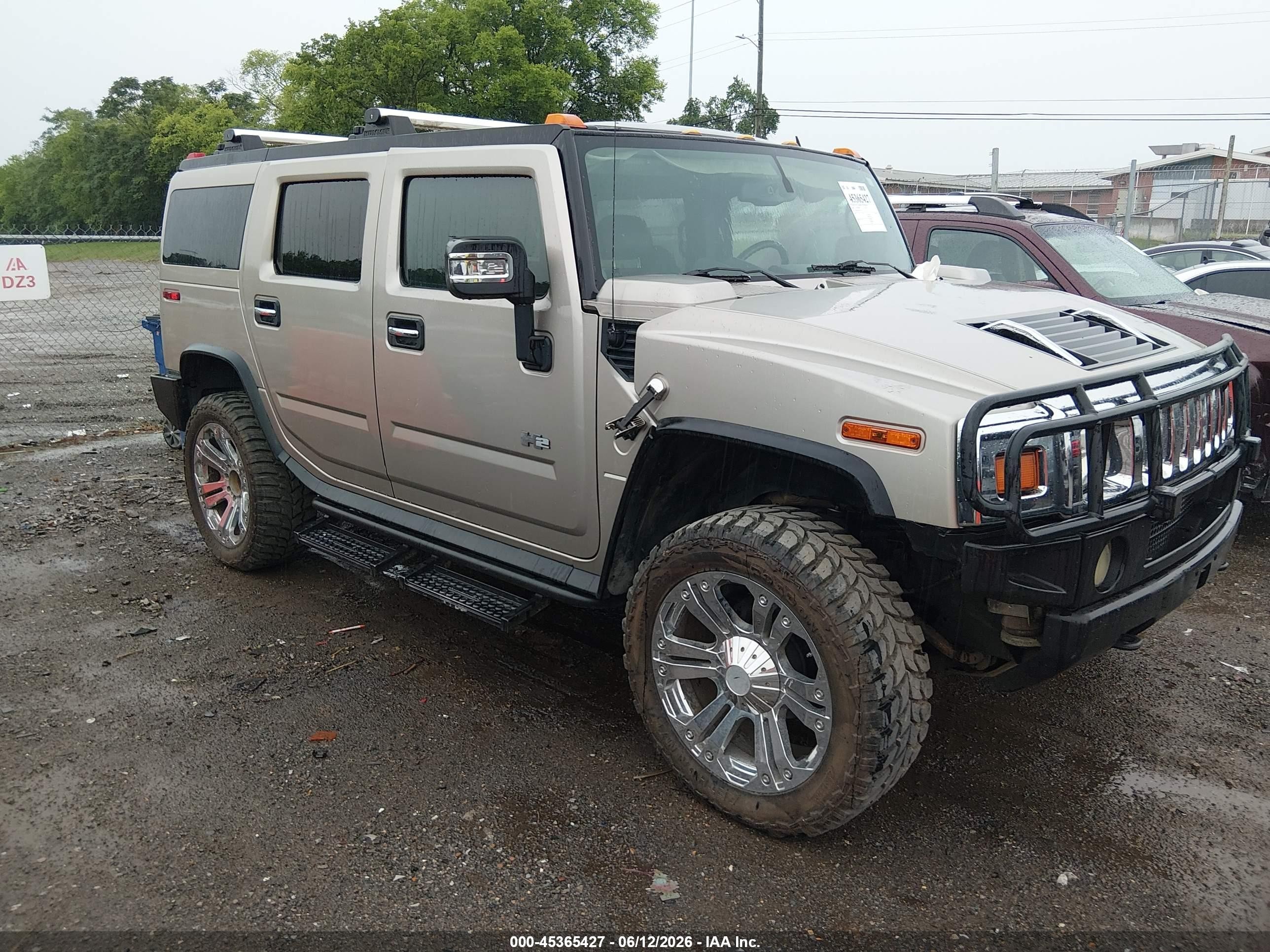 2006 Hummer H2 Suv   Gold vin: 5GRGN23UX6H115420
