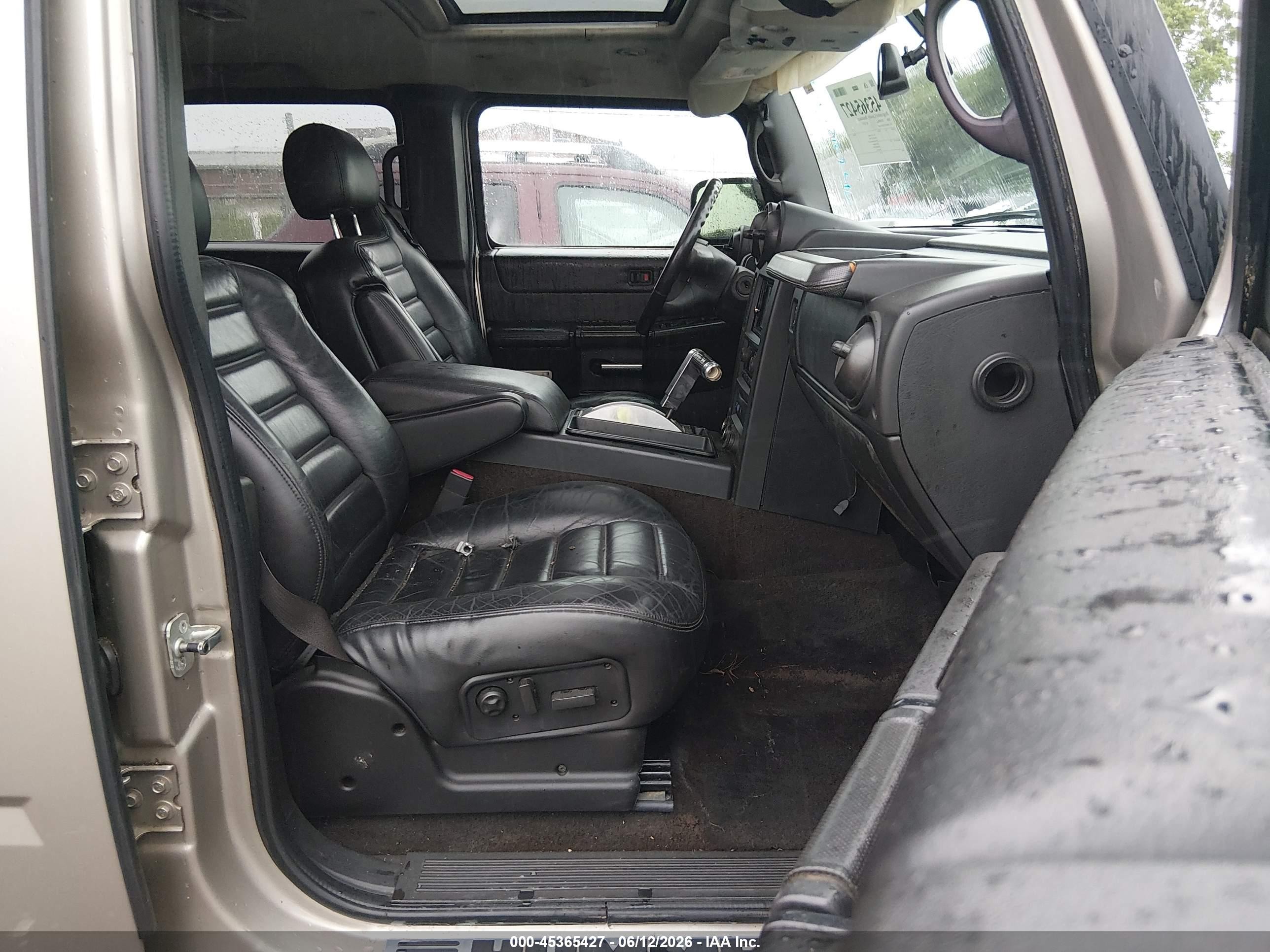 2006 Hummer H2 Suv   Gold vin: 5GRGN23UX6H115420