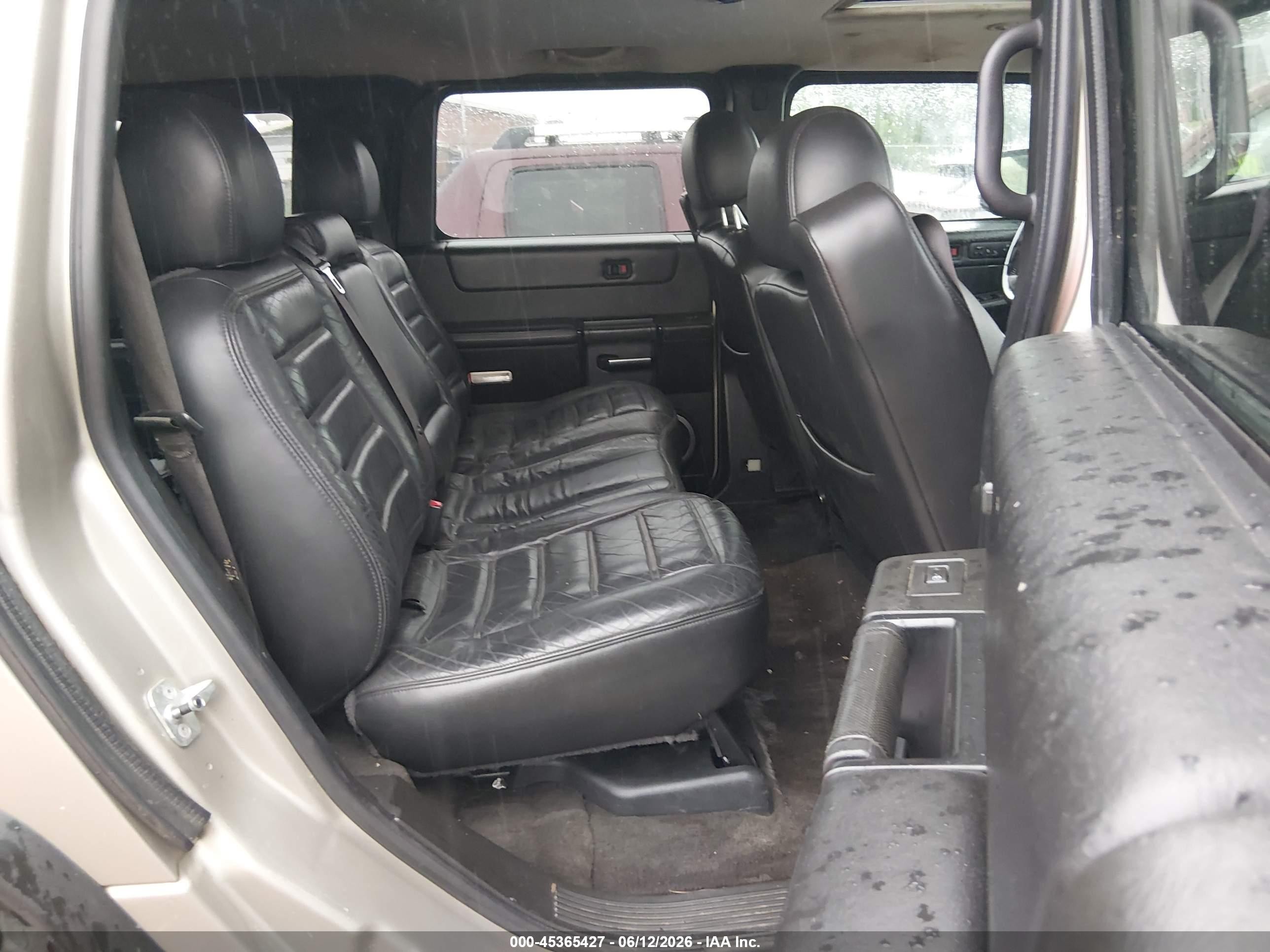2006 Hummer H2 Suv   Gold vin: 5GRGN23UX6H115420