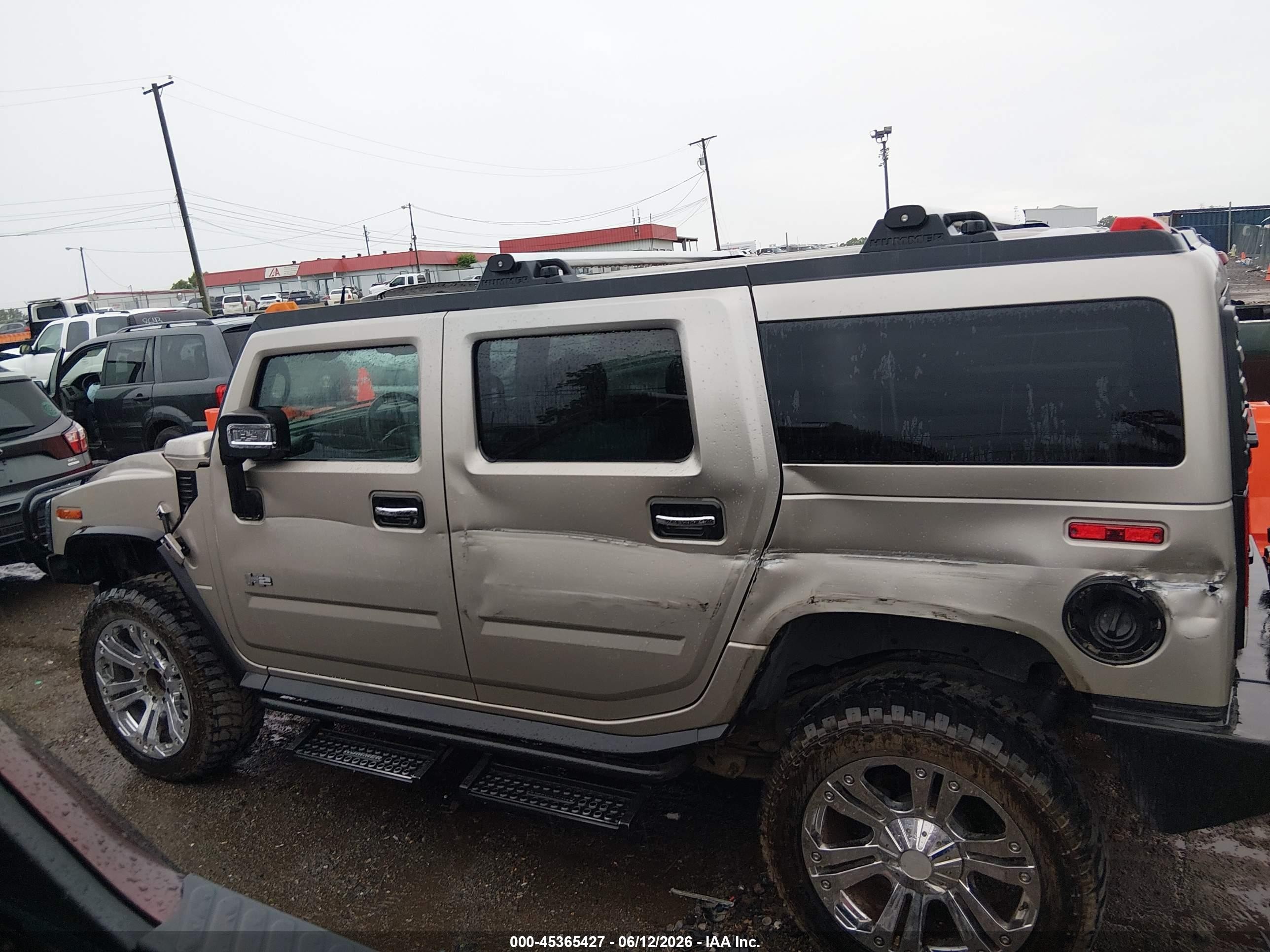 2006 Hummer H2 Suv   Gold vin: 5GRGN23UX6H115420