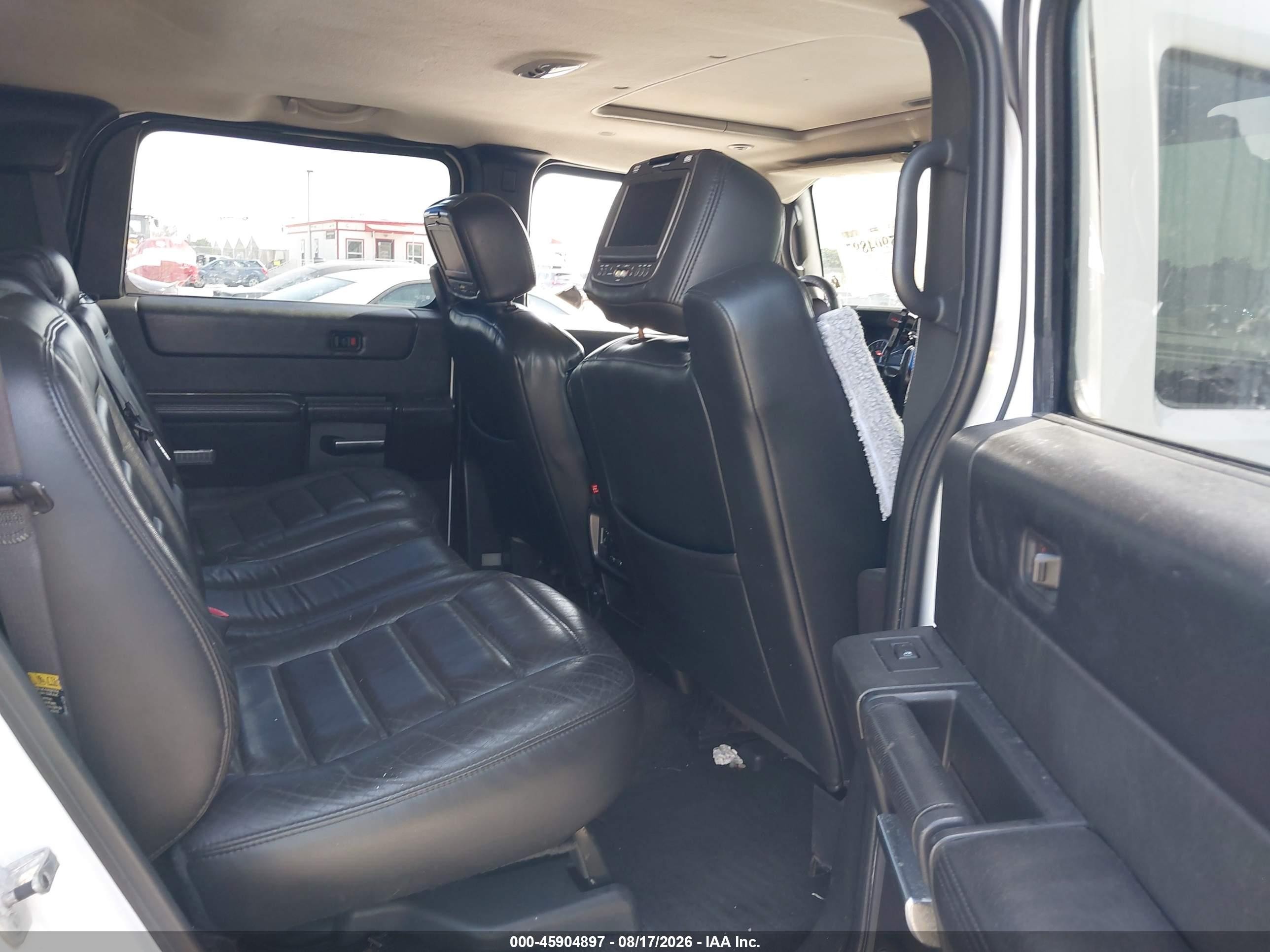 2006 Hummer H2 Suv   White vin: 5GRGN23UX6H120245