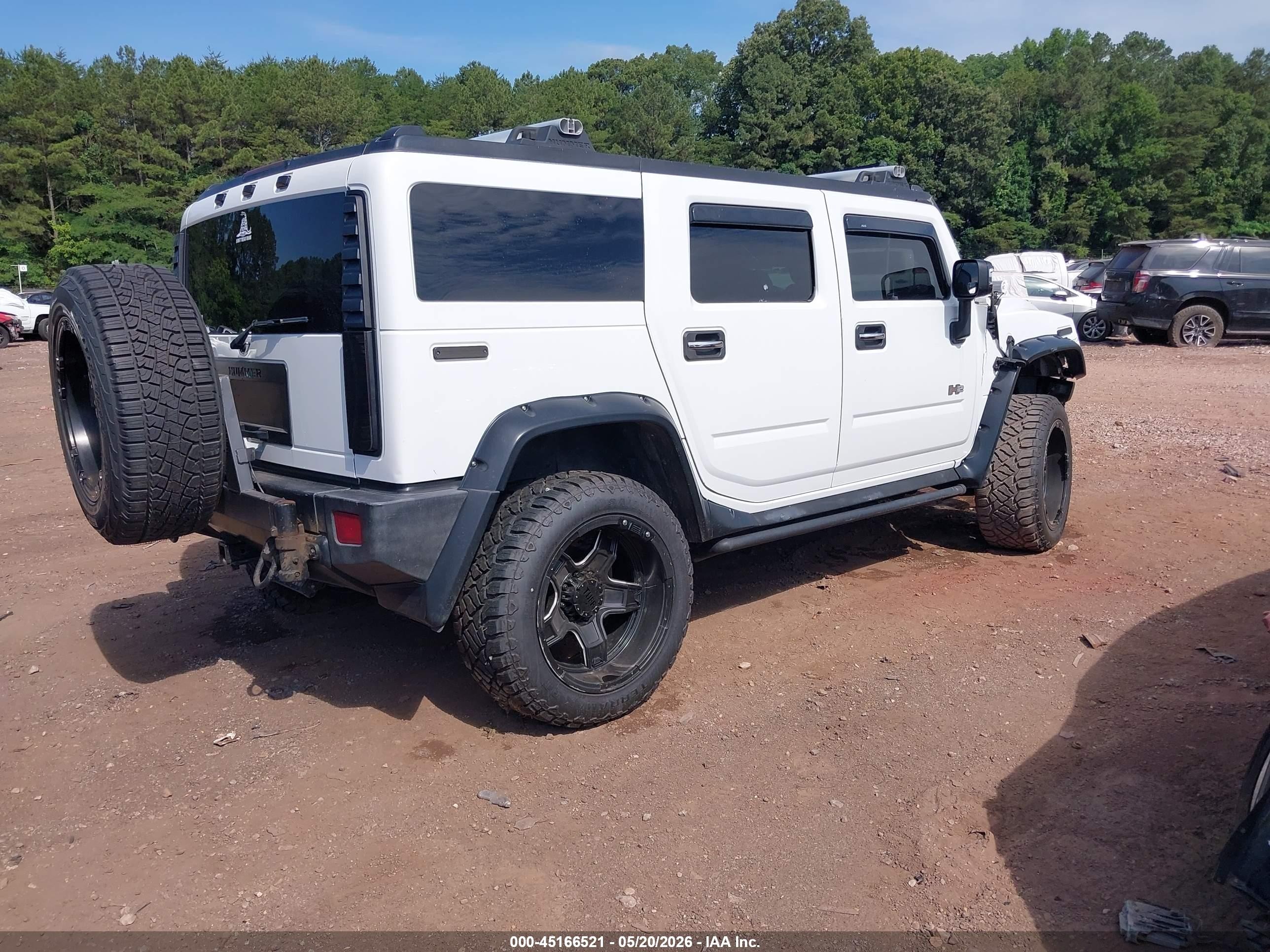 2007 Hummer H2 Suv   White vin: 5GRGN23UX7H110428