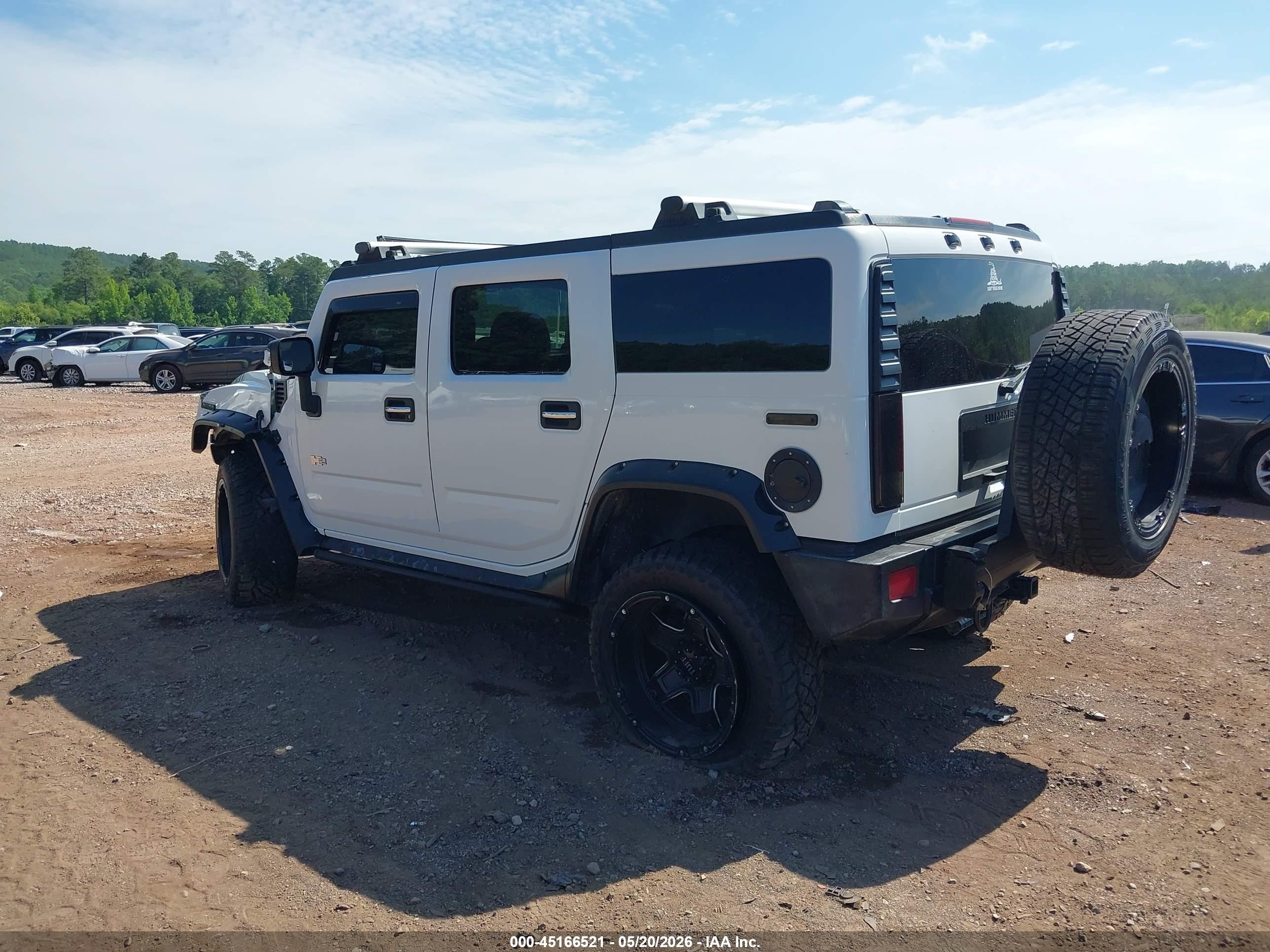 2007 Hummer H2 Suv   White vin: 5GRGN23UX7H110428