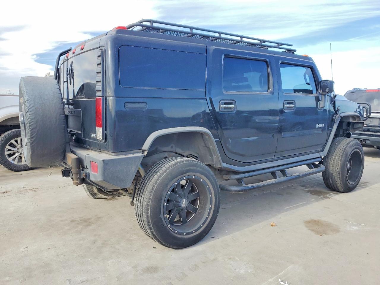 2009 Hummer H2 Luxury Black vin: 5GRGN83289H101649