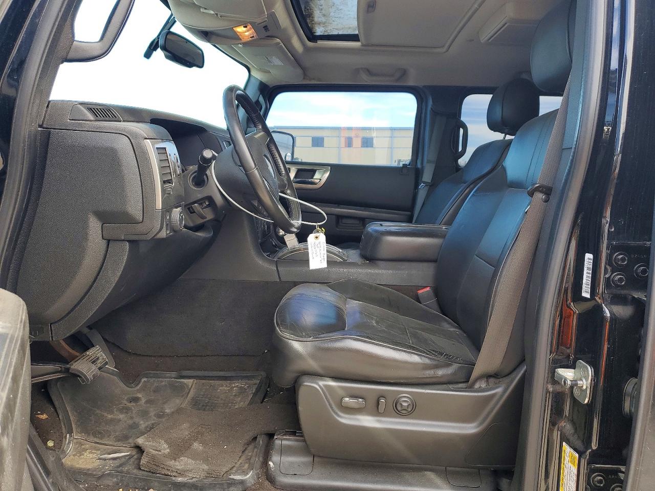 2009 Hummer H2 Luxury Black vin: 5GRGN83289H101649