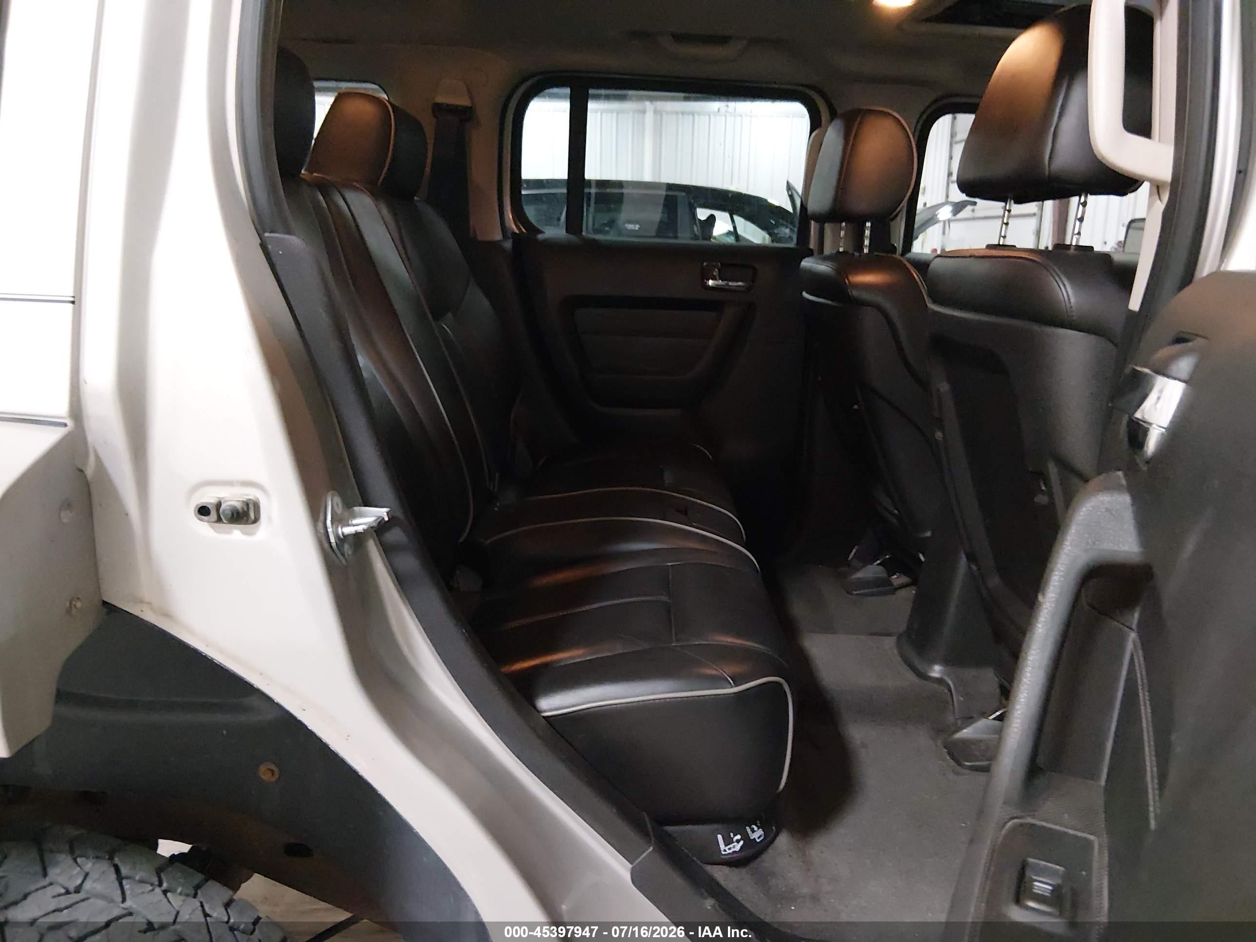 2006 Hummer H3 Suv   Gray vin: 5GTDN136068116844