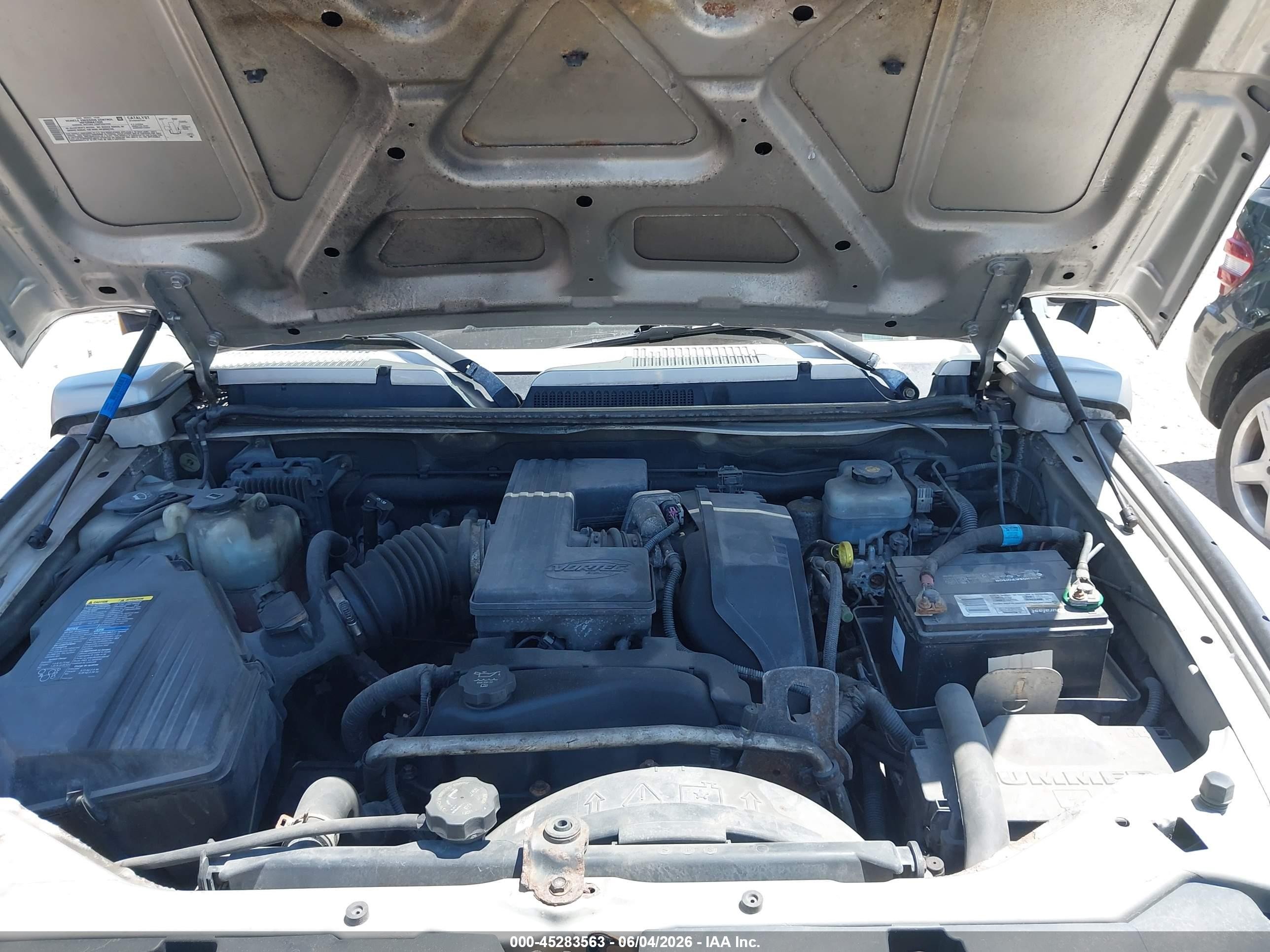 2006 Hummer H3 Suv   Silver vin: 5GTDN136068158446