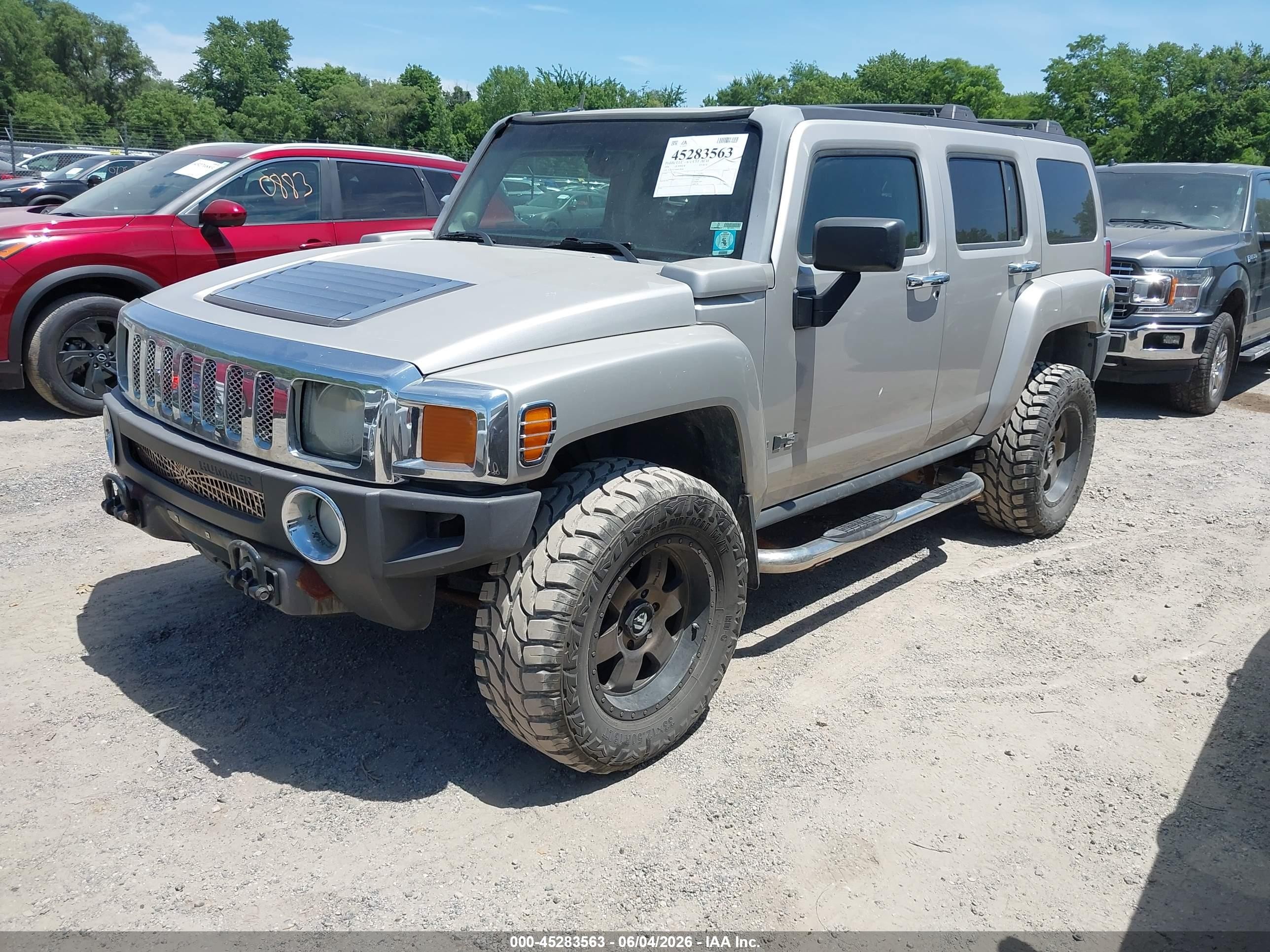 2006 Hummer H3 Suv   Silver vin: 5GTDN136068158446