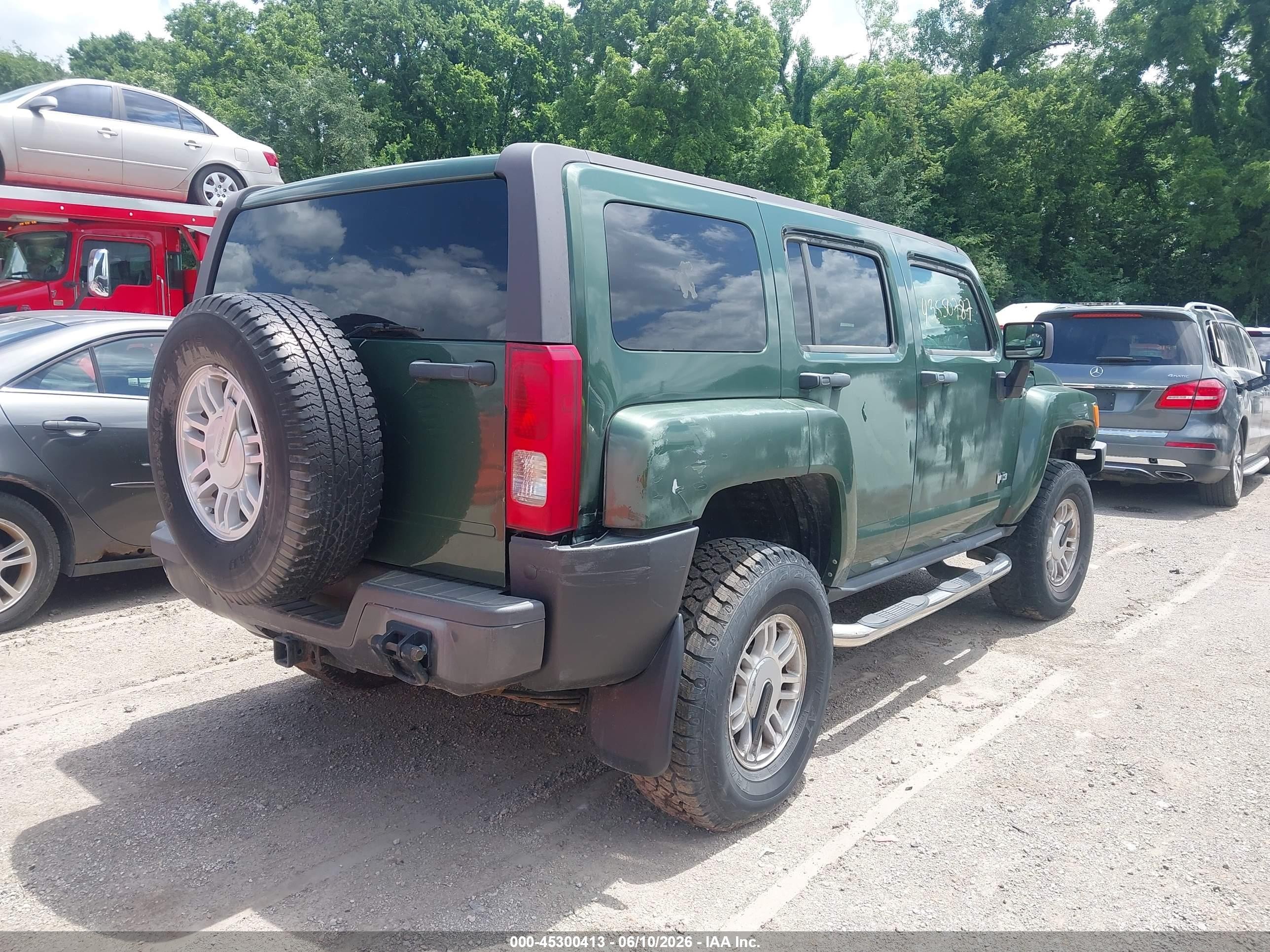 2006 Hummer H3 Suv   Зеленый vin: 5GTDN136068173092