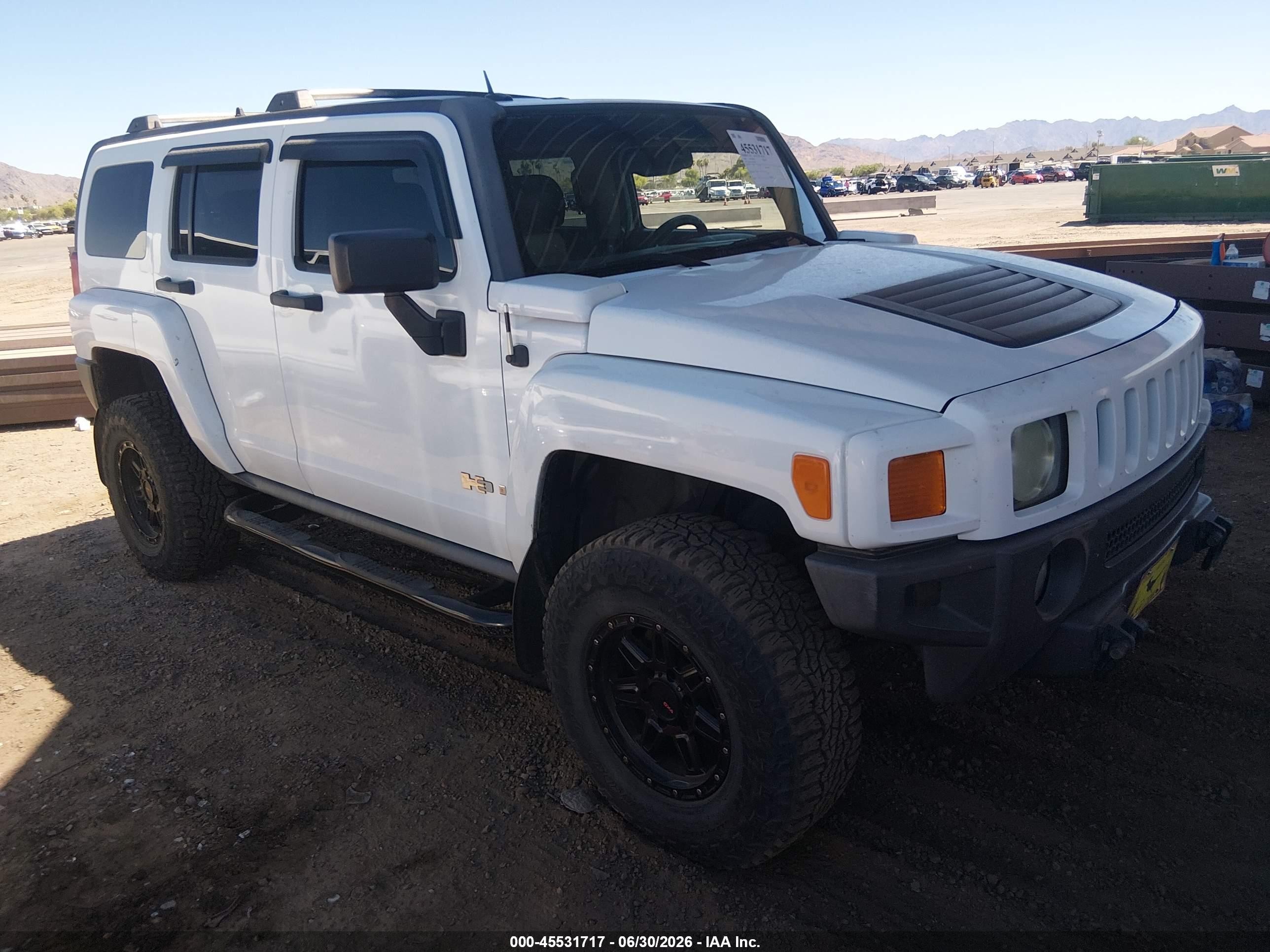 2006 Hummer H3 Suv   White vin: 5GTDN136168129652