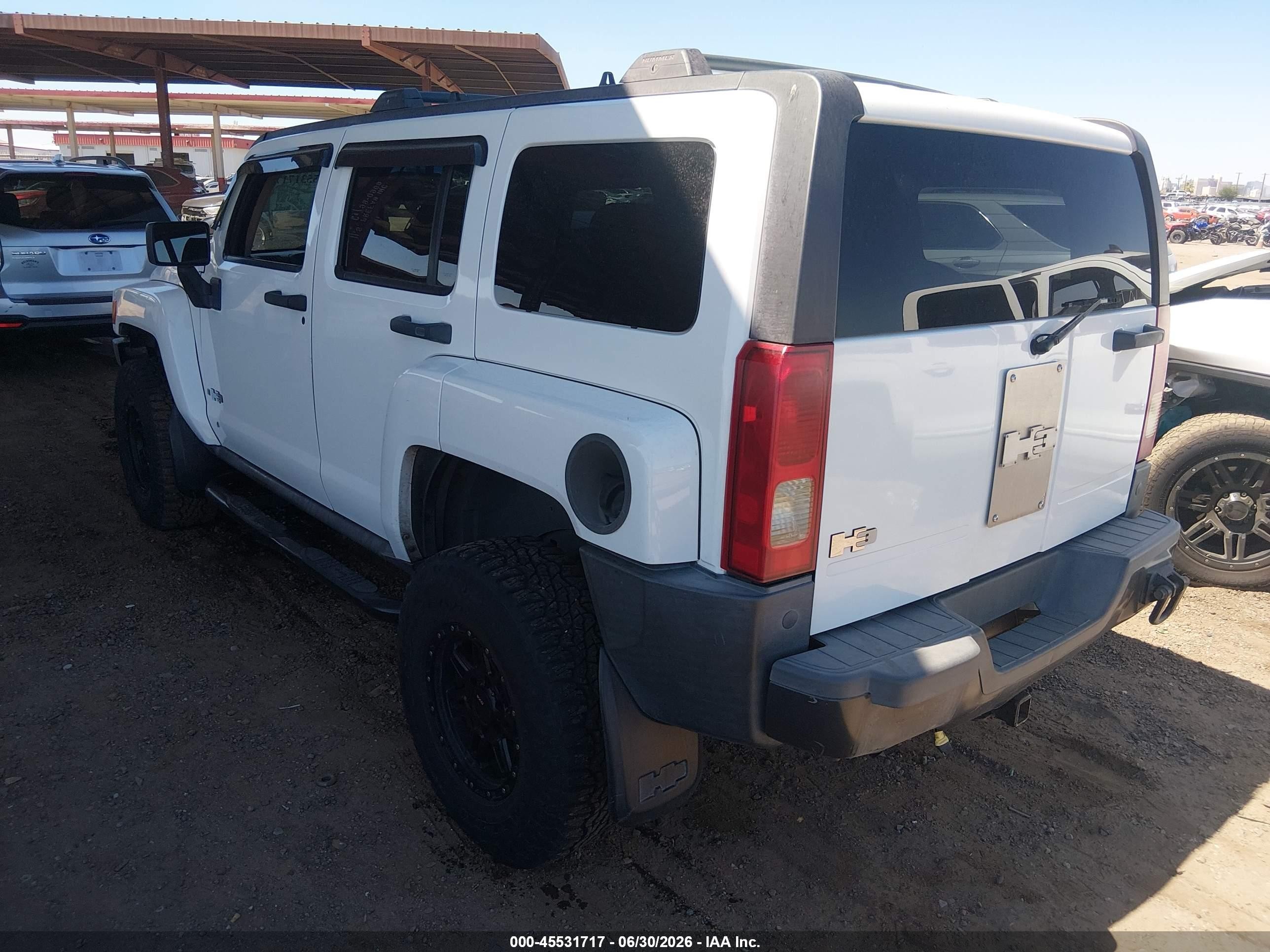 2006 Hummer H3 Suv   White vin: 5GTDN136168129652