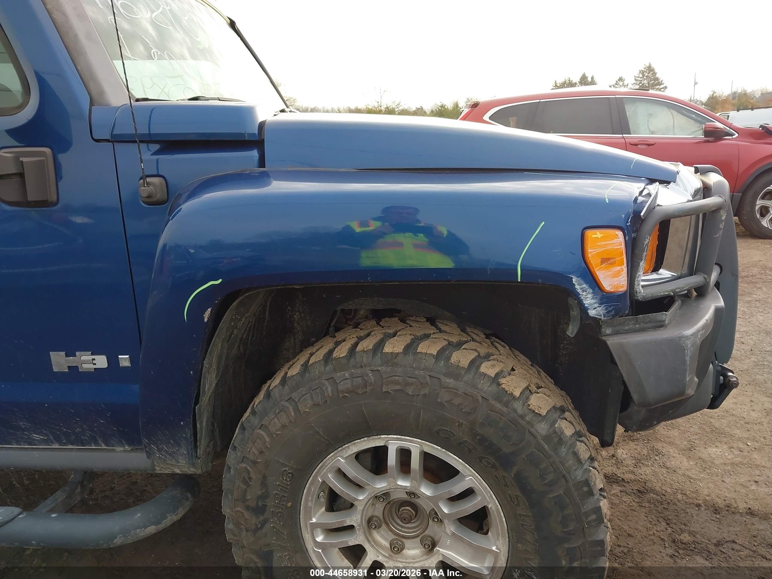 2006 Hummer H3 Suv Dark Blue vin: 5GTDN136168163722