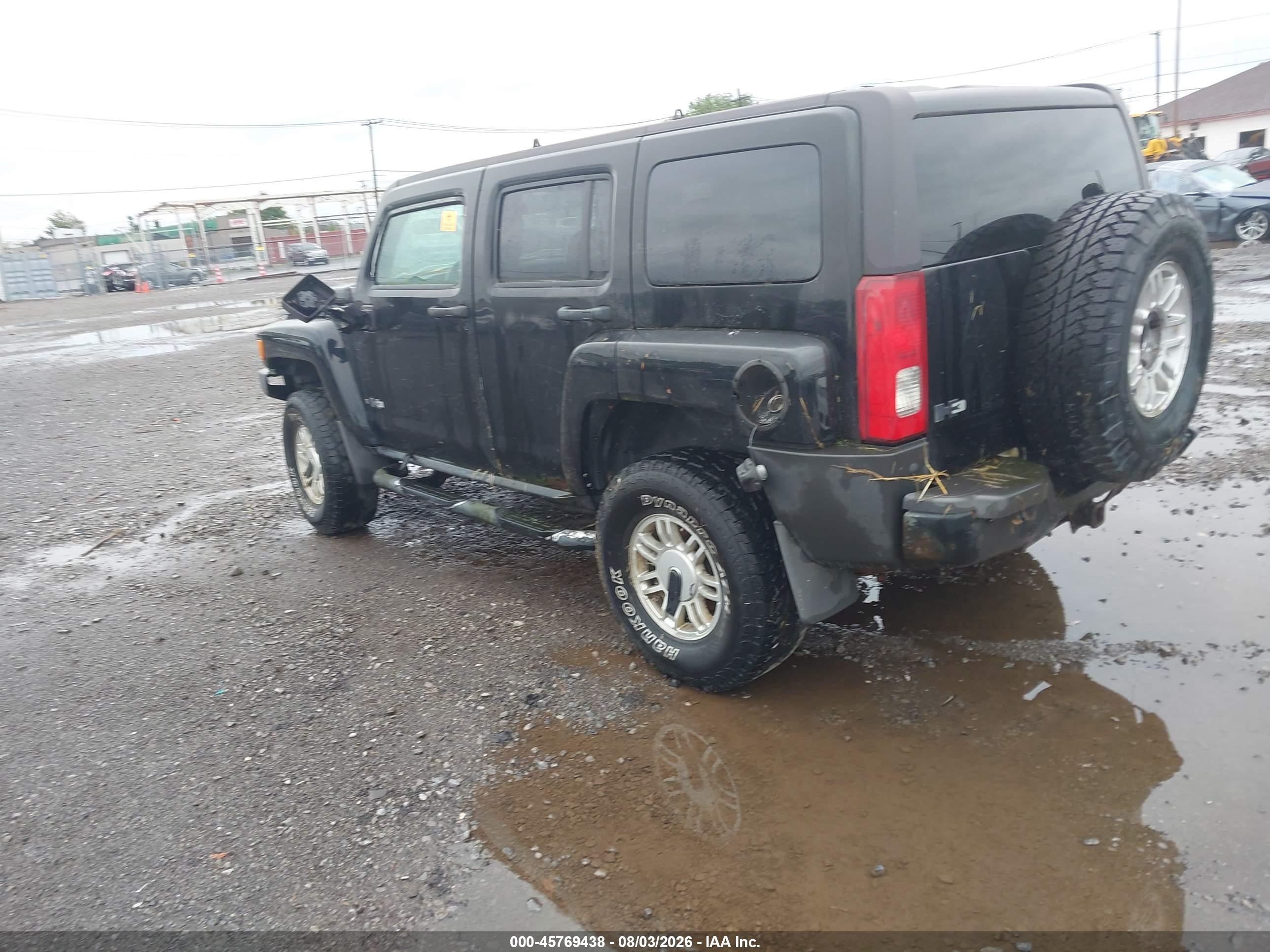 2006 Hummer H3 Suv   Black vin: 5GTDN136168187017