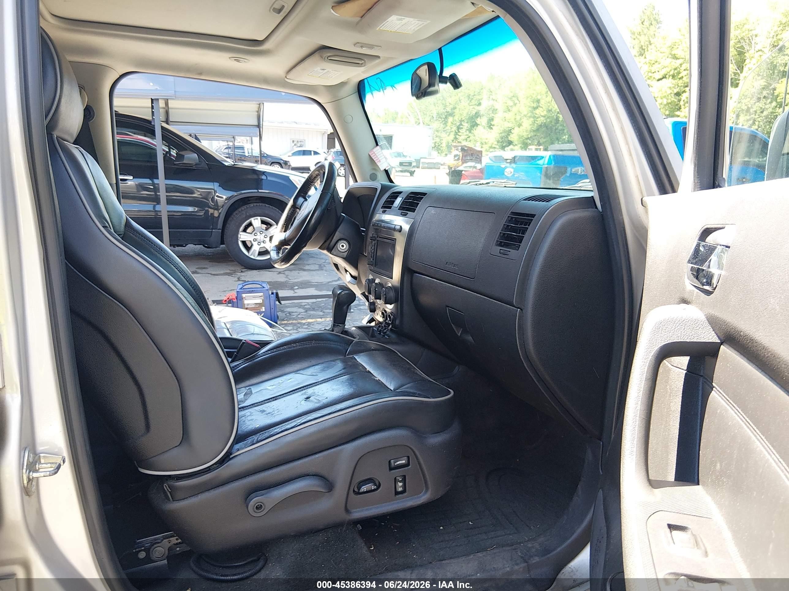 2006 Hummer H3 Suv   Silver vin: 5GTDN136168307043