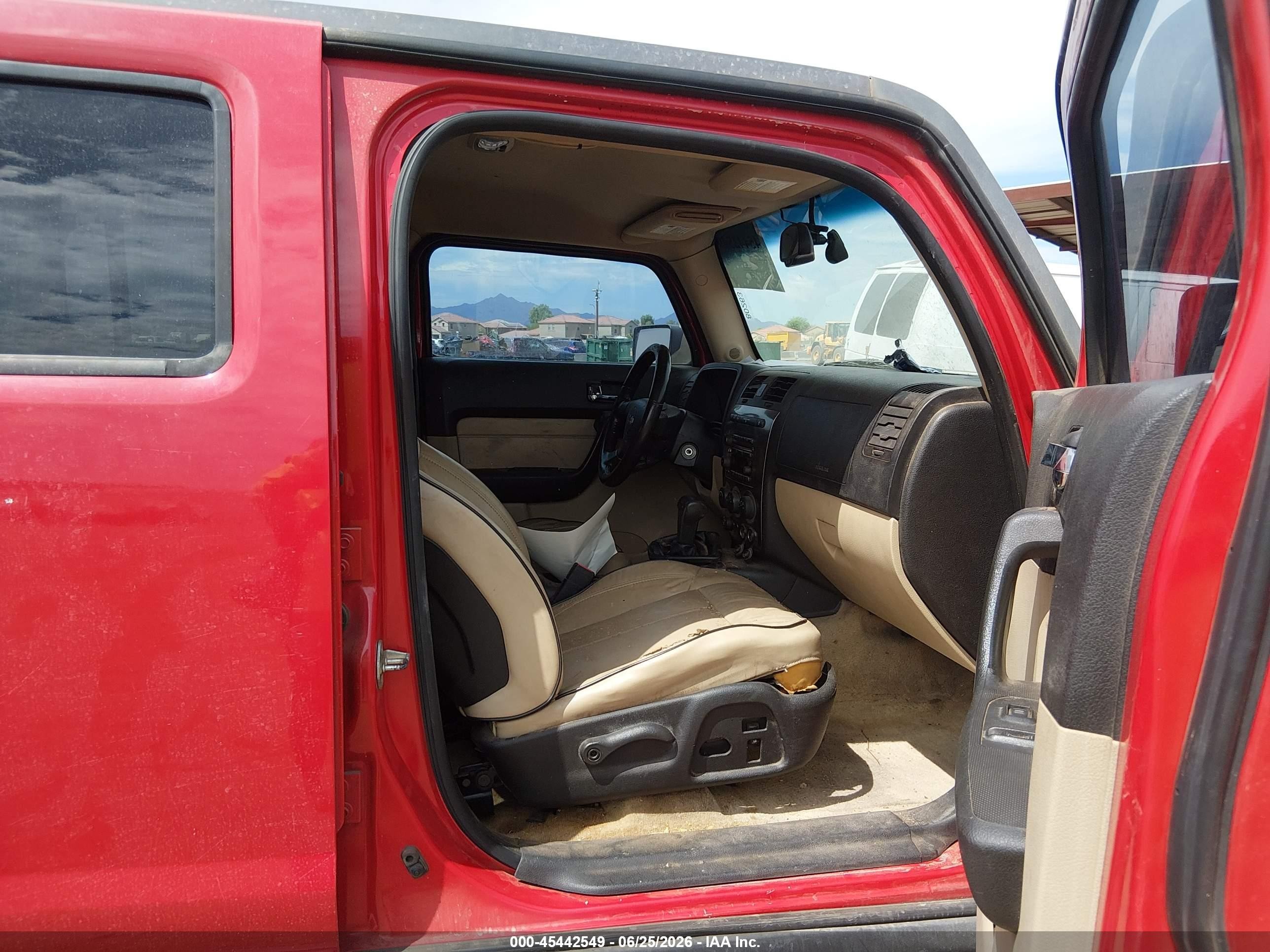 2006 Hummer H3 Suv   Red vin: 5GTDN136268271119