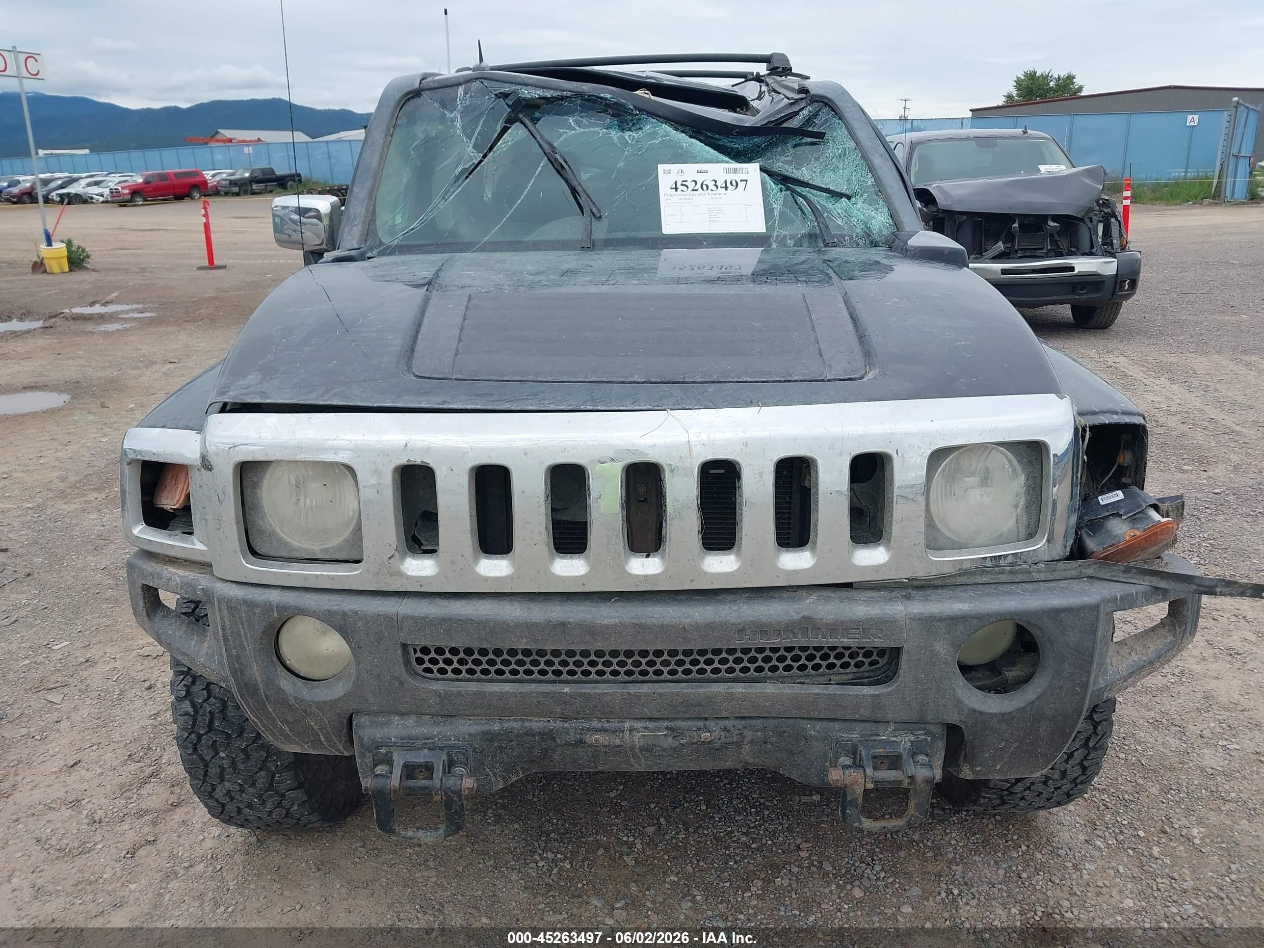 2006 Hummer H3 Suv   Black vin: 5GTDN136268313529