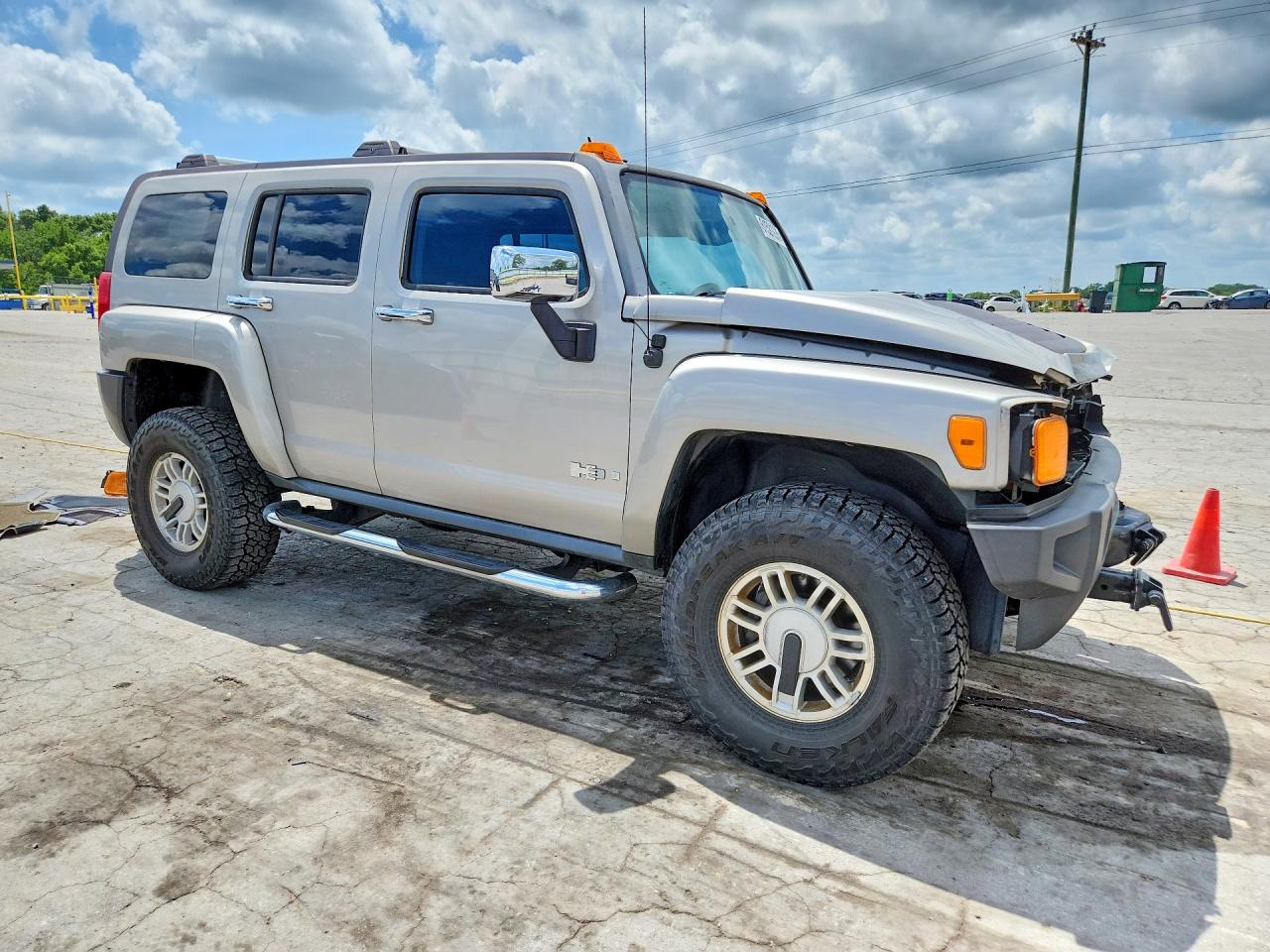 2006 Hummer H3 Beige vin: 5GTDN136368105613
