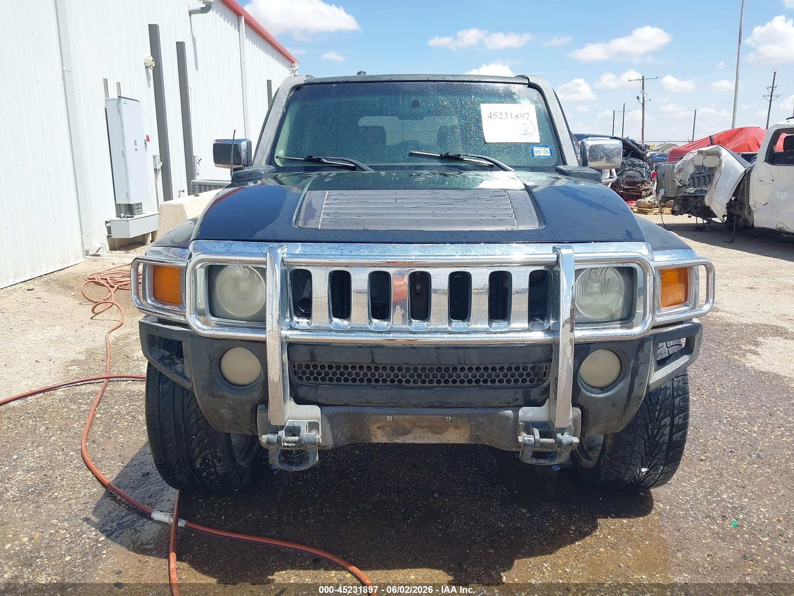 2006 Hummer H3 Suv   Black vin: 5GTDN136368328749