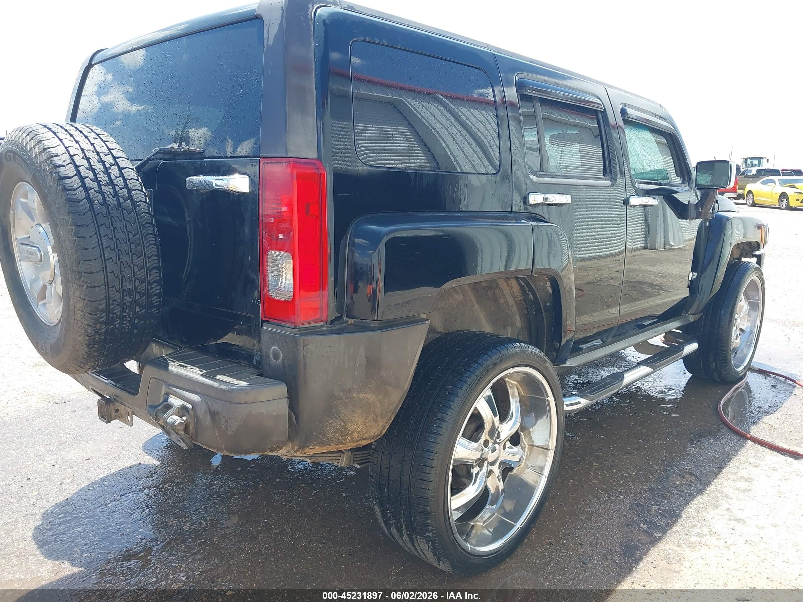 2006 Hummer H3 Suv   Black vin: 5GTDN136368328749