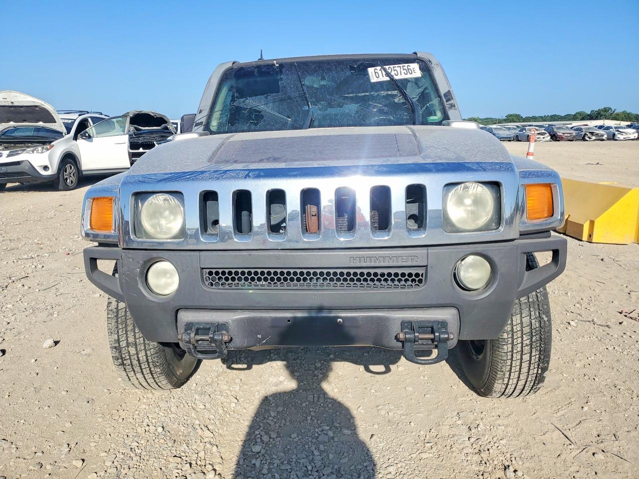 2006 Hummer H3 Silver vin: 5GTDN136468103028
