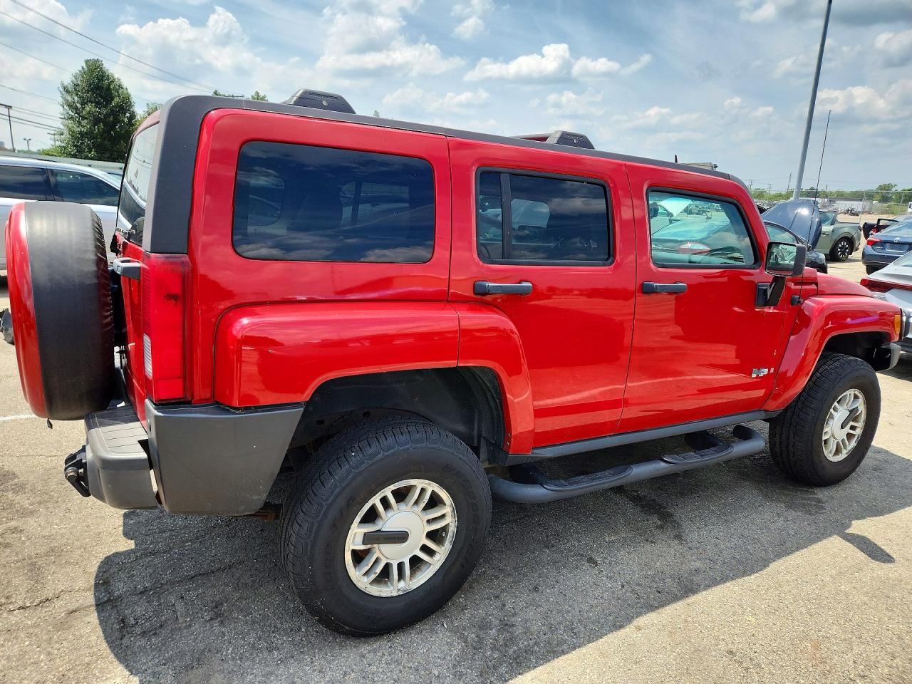 2006 Hummer H3 Red vin: 5GTDN136468104549