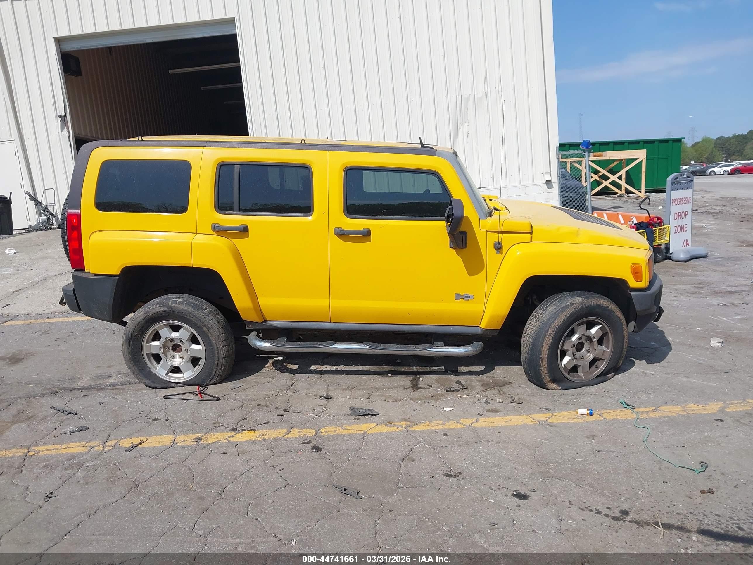 2006 Hummer H3 Suv   Yellow vin: 5GTDN136468237537
