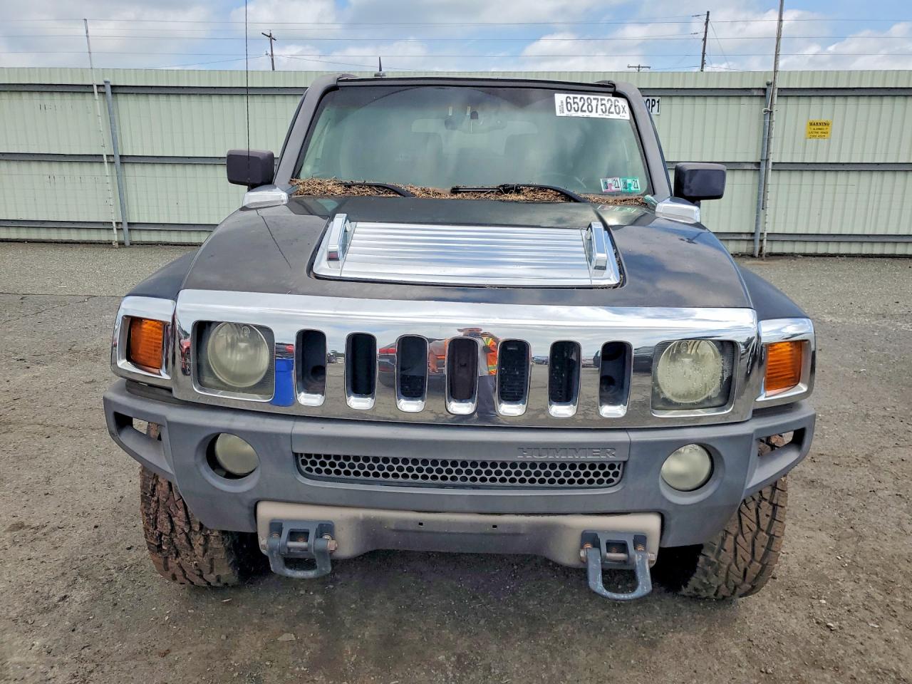 2006 Hummer H3 Black vin: 5GTDN136468329182