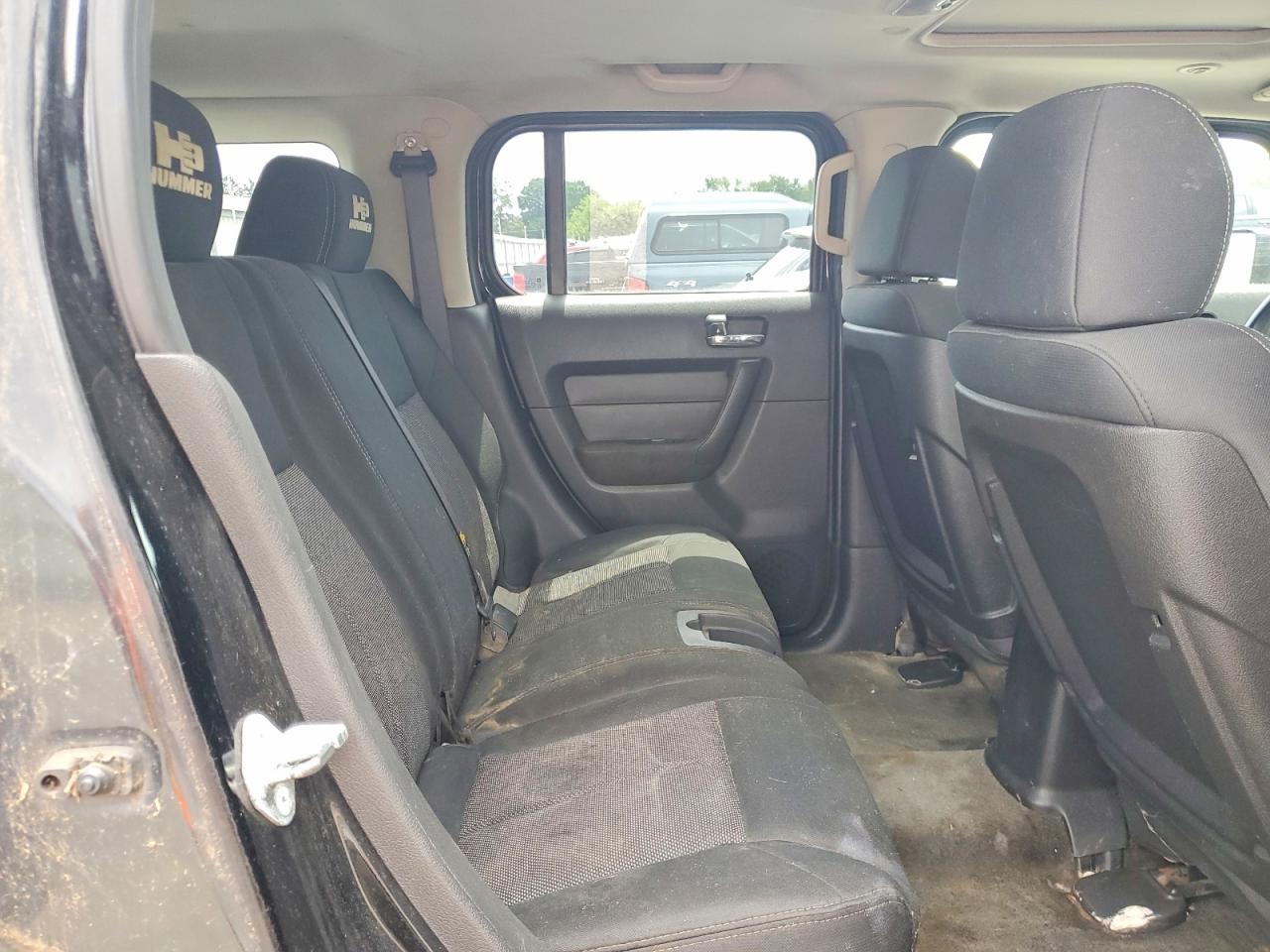 2006 Hummer H3 Black vin: 5GTDN136468329182