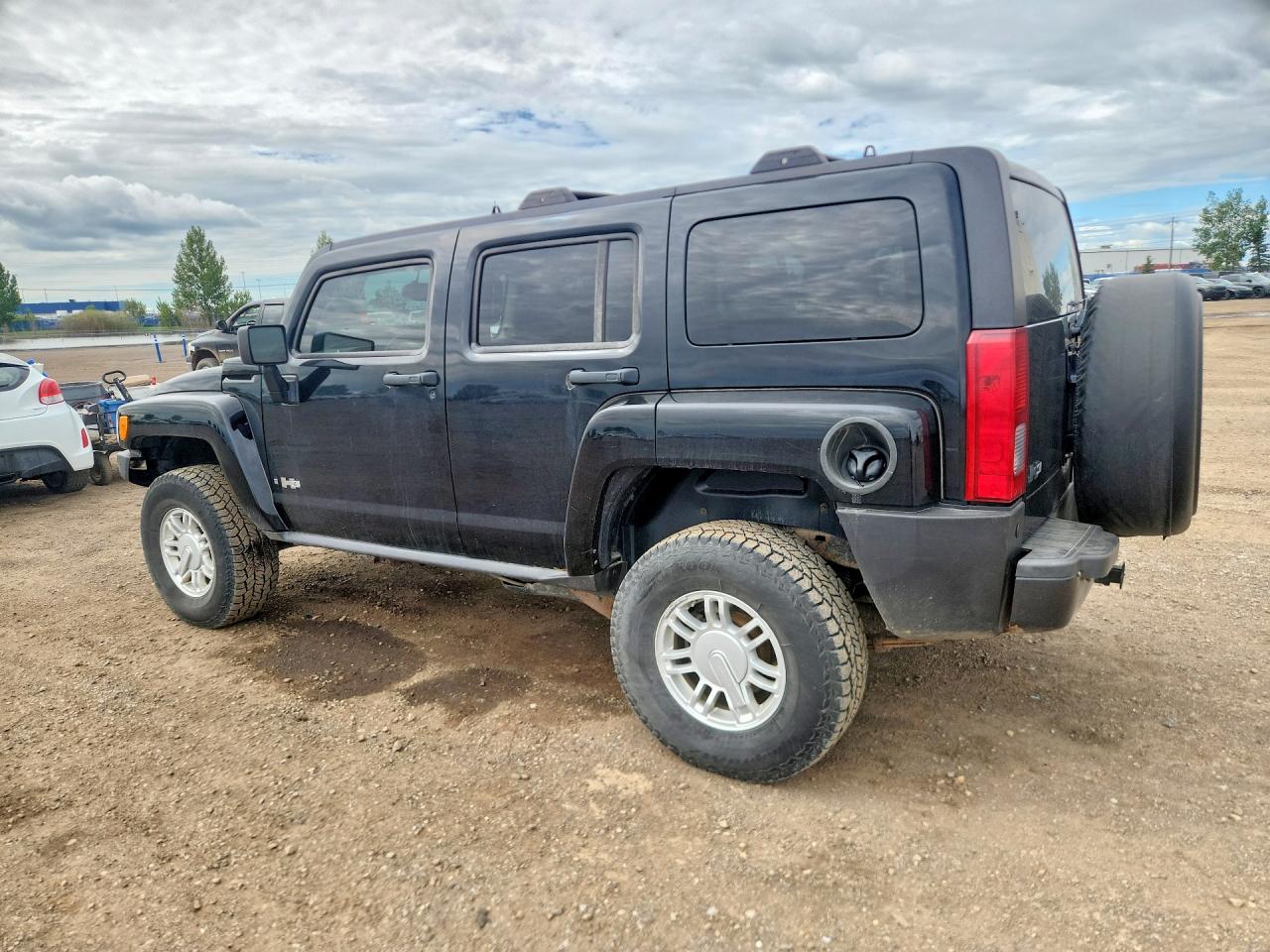 2006 Hummer H3 Black vin: 5GTDN136568118413