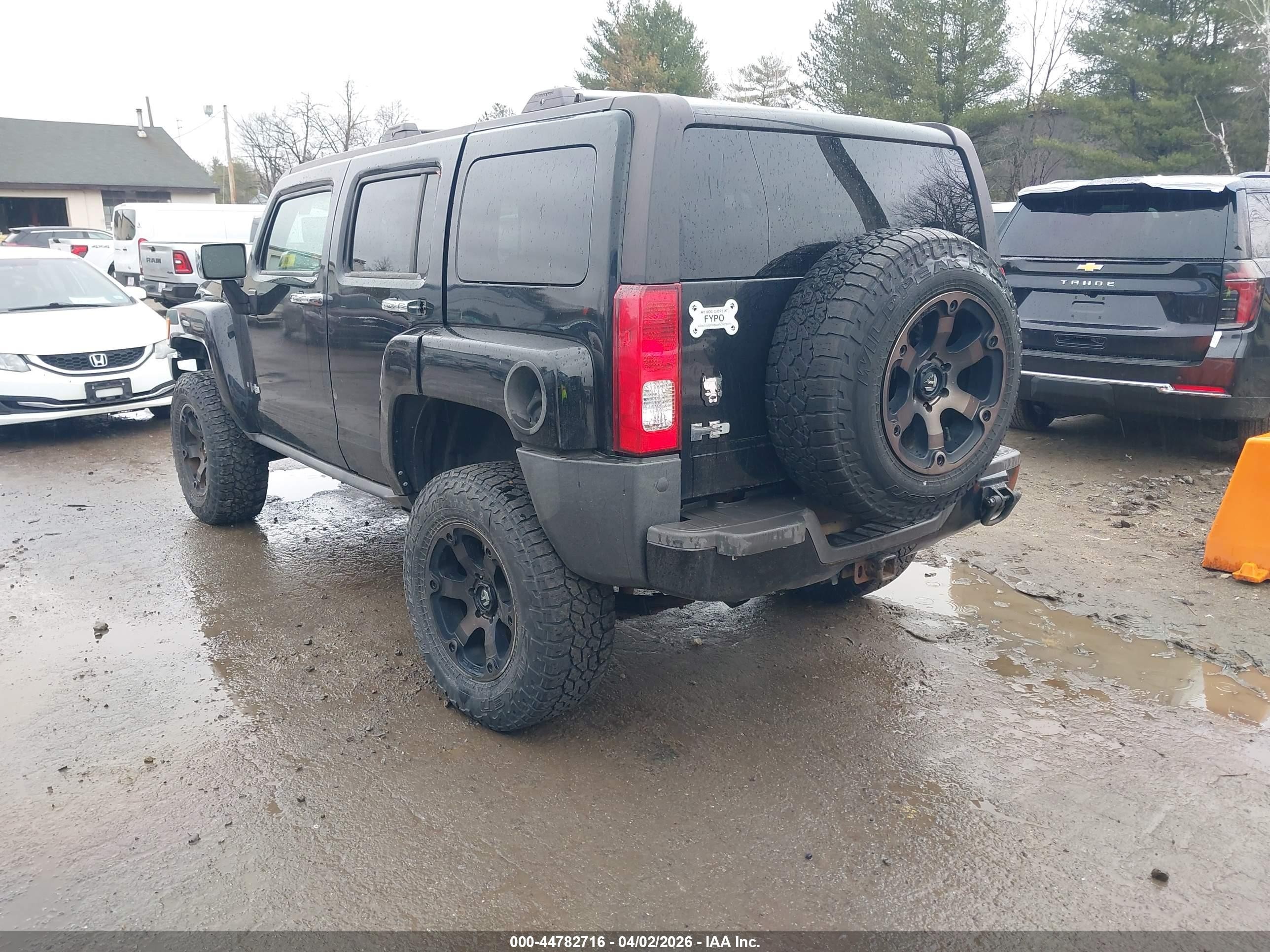 2006 Hummer H3 Suv   Black vin: 5GTDN136568162508