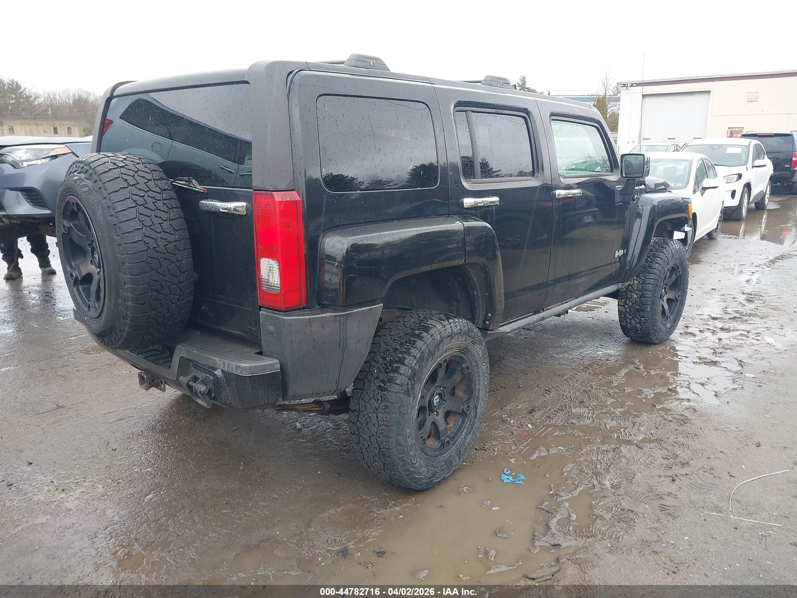 2006 Hummer H3 Suv   Black vin: 5GTDN136568162508