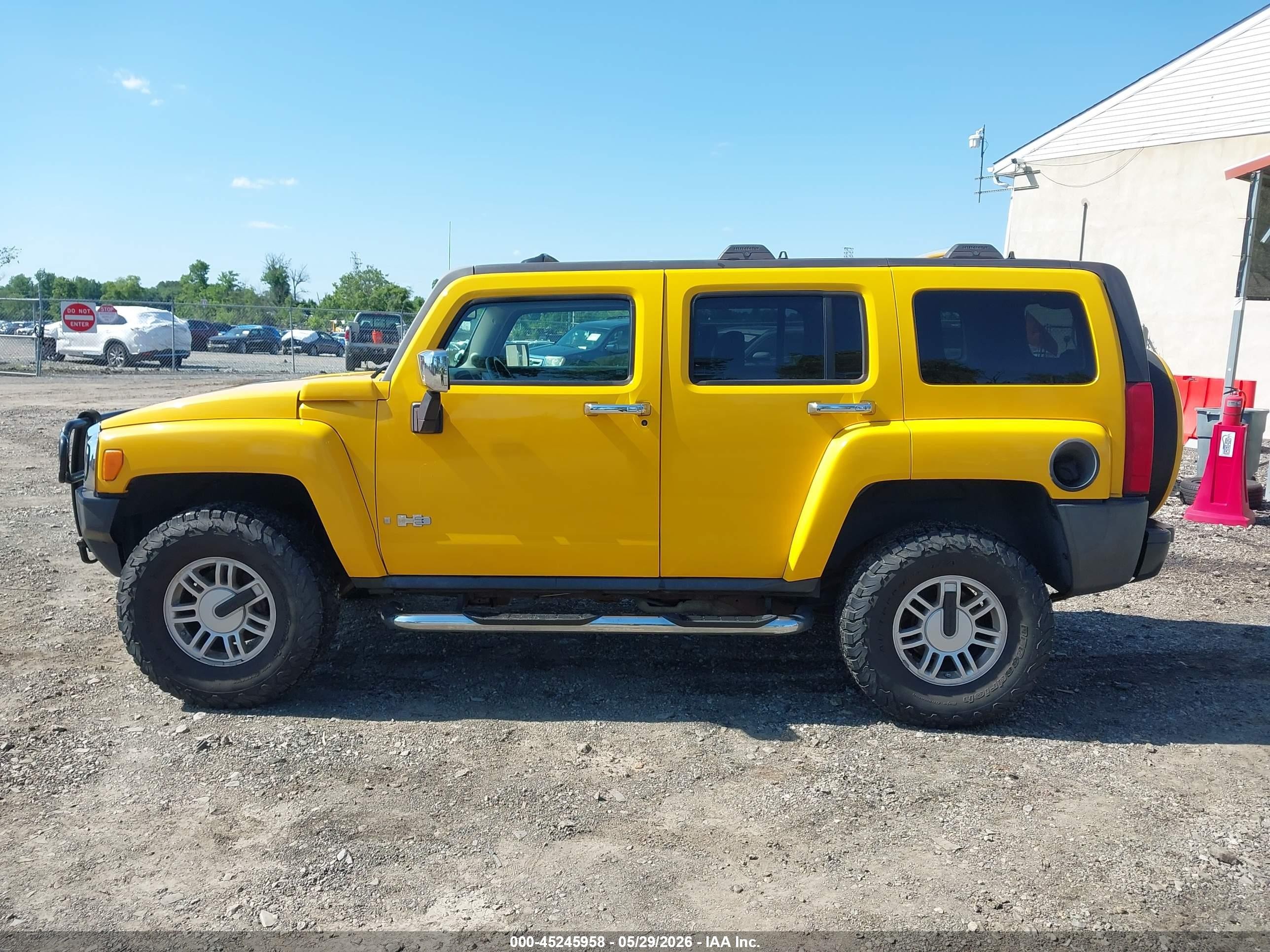 2006 Hummer H3 Suv   Yellow vin: 5GTDN136668116749