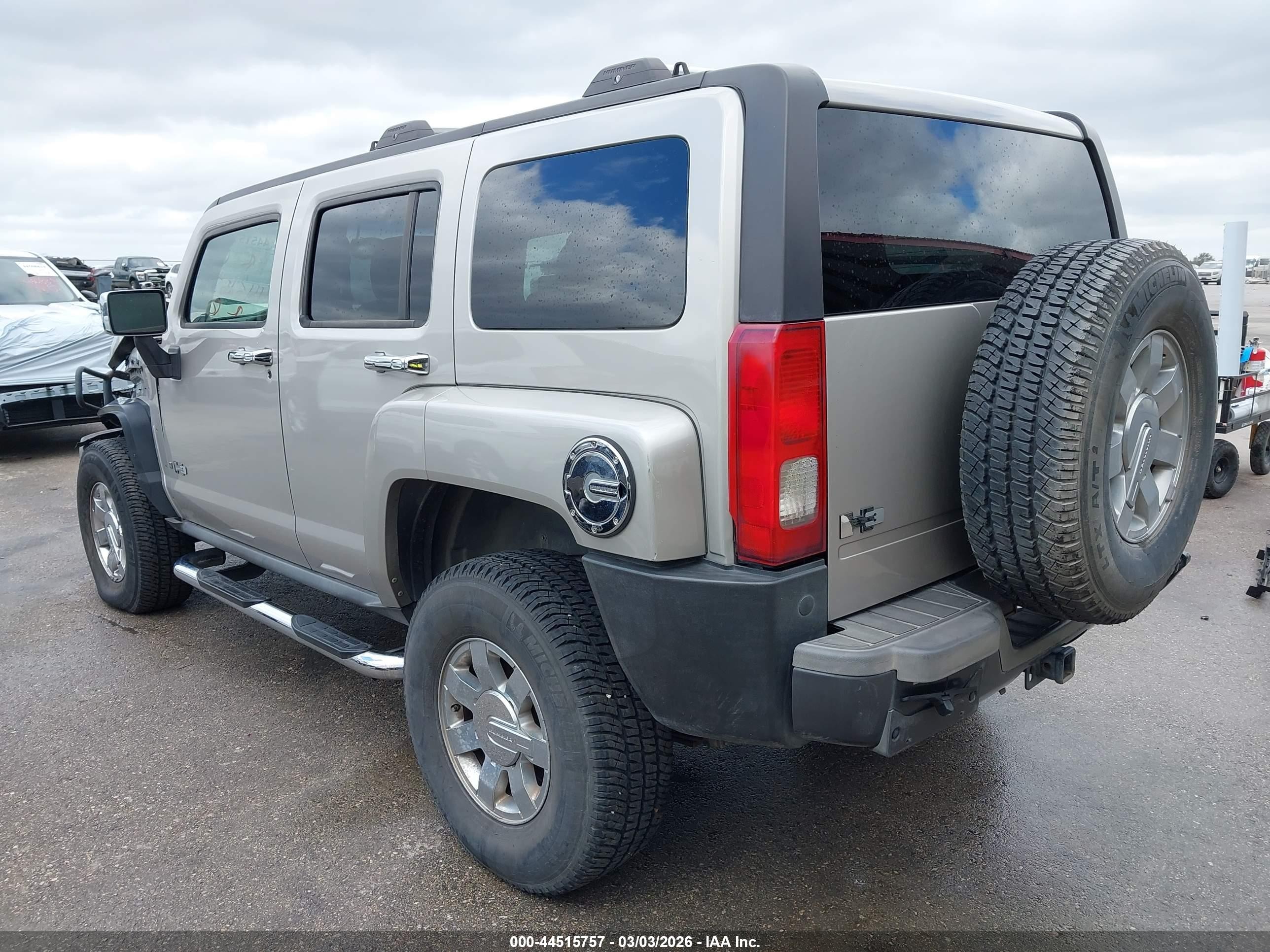 2006 Hummer H3 Suv   Бежевый vin: 5GTDN136668127220