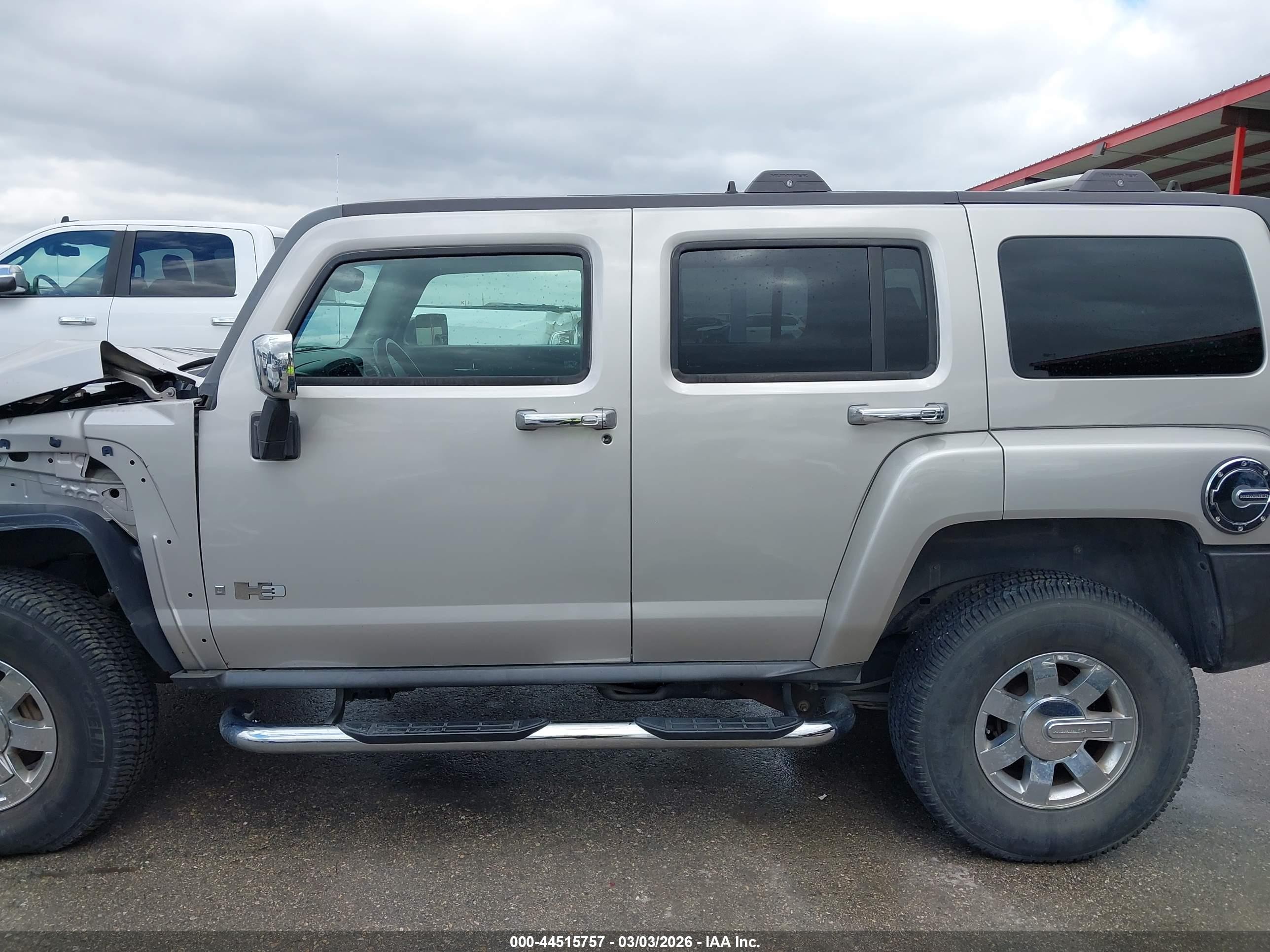 2006 Hummer H3 Suv   Бежевый vin: 5GTDN136668127220