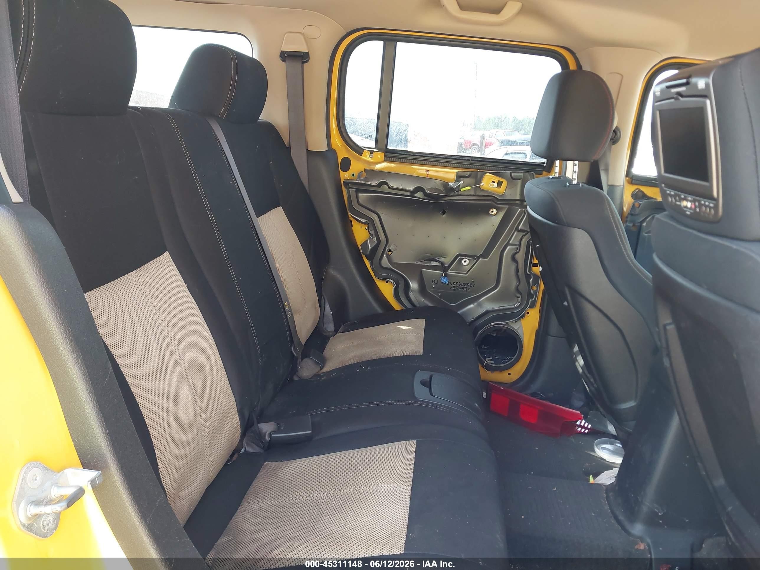 2006 Hummer H3 Suv Yellow vin: 5GTDN136668140923