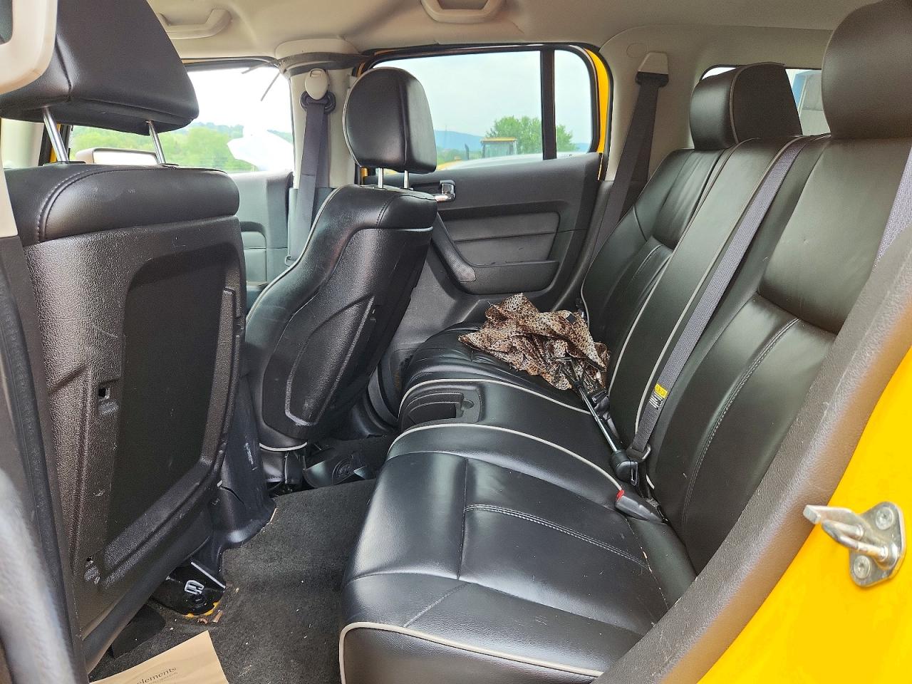 2006 Hummer H3 Желтый vin: 5GTDN136668204541