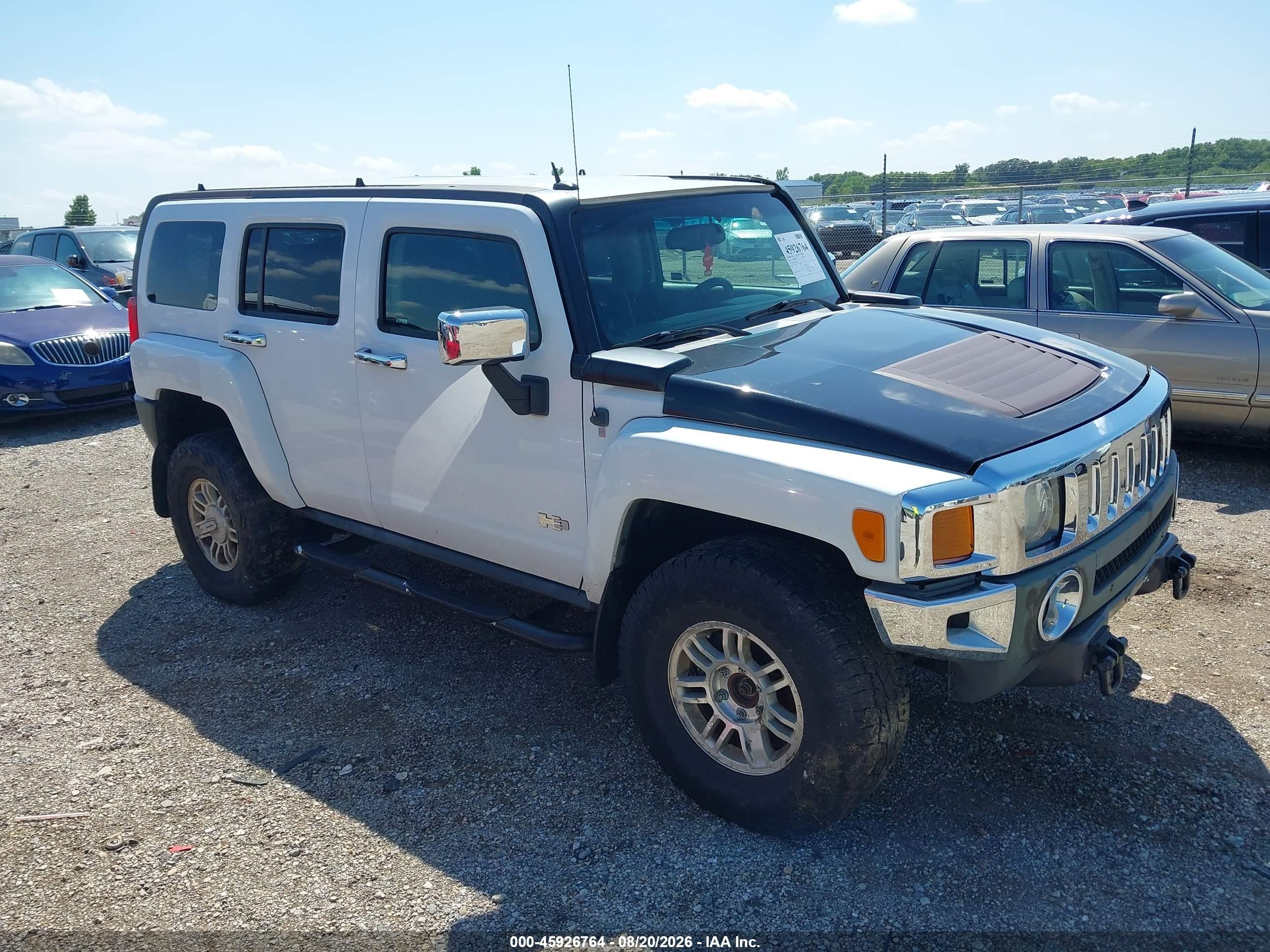 2006 Hummer H3 Suv   White vin: 5GTDN136668211067