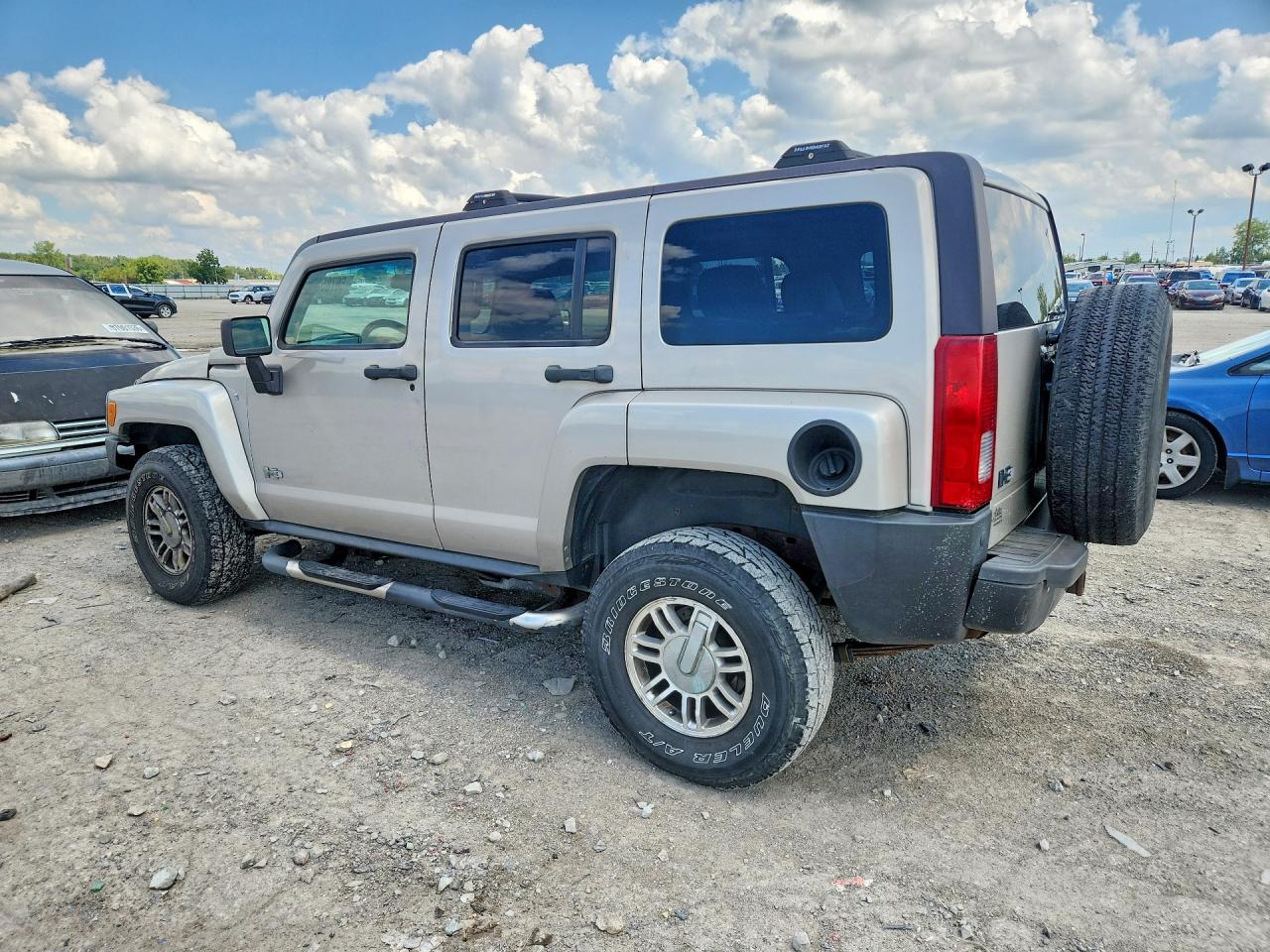 2006 Hummer H3 Gray vin: 5GTDN136668262407