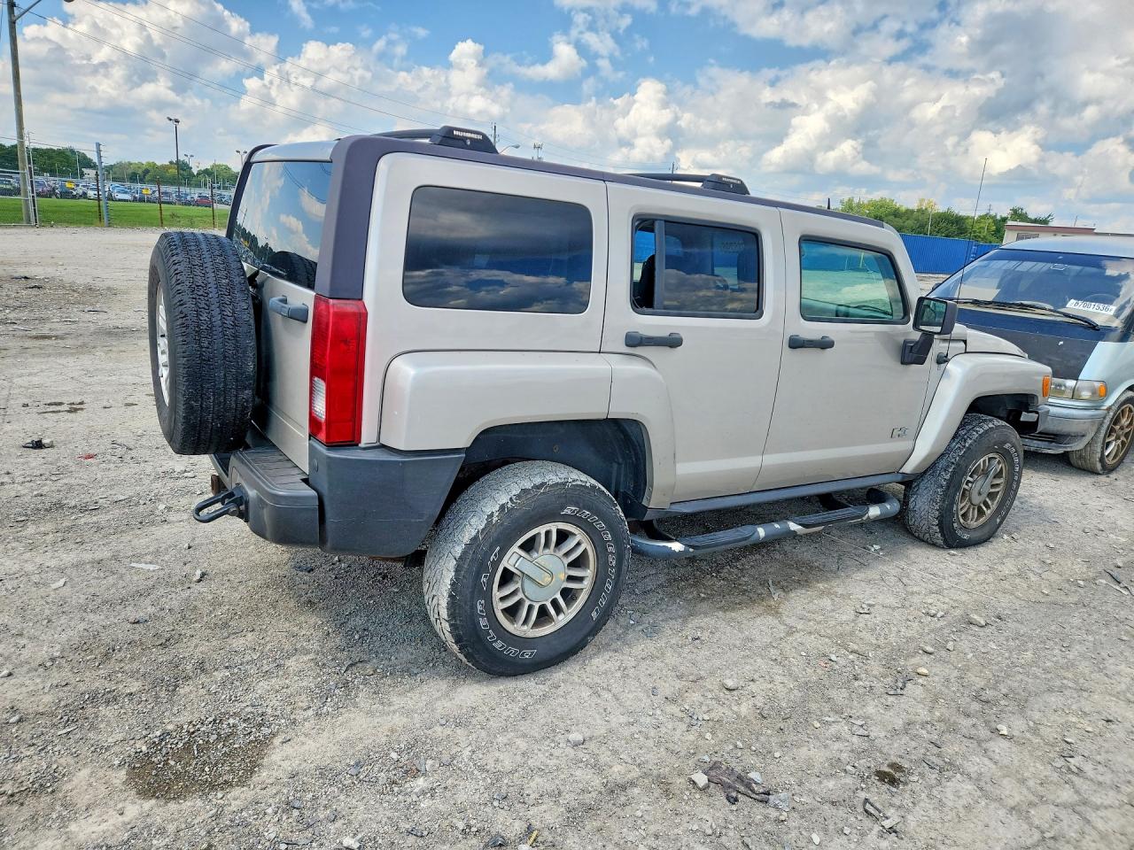 2006 Hummer H3 Gray vin: 5GTDN136668262407