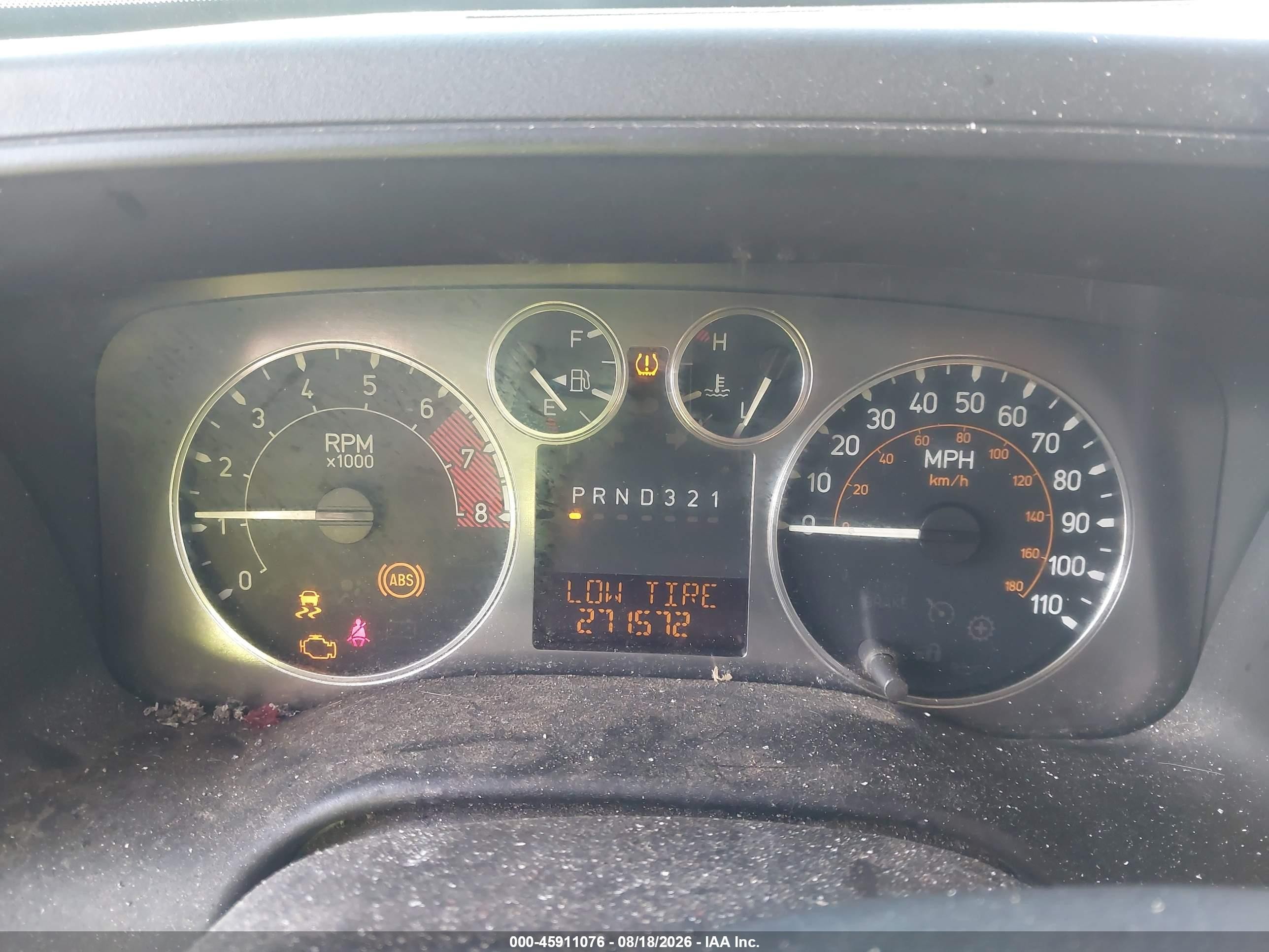 2006 Hummer H3 Suv   Red vin: 5GTDN136668308740