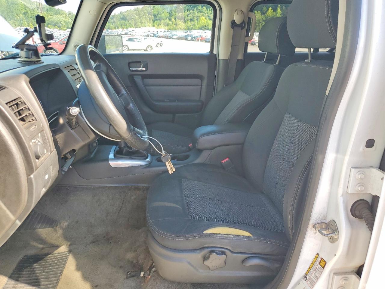 2006 Hummer H3 White vin: 5GTDN136768102956