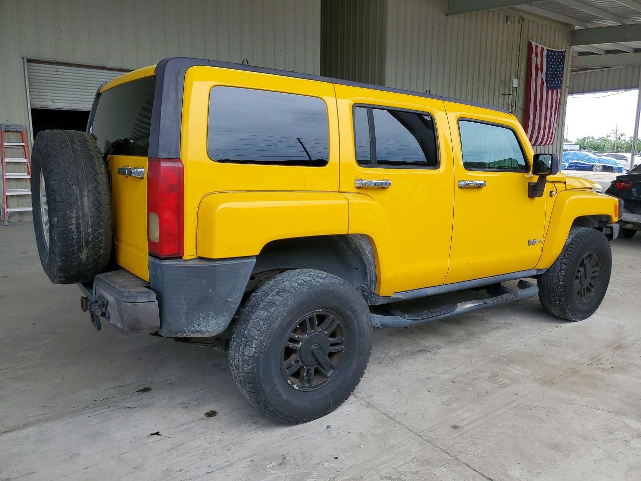 2006 Hummer H3 Yellow vin: 5GTDN136768114640