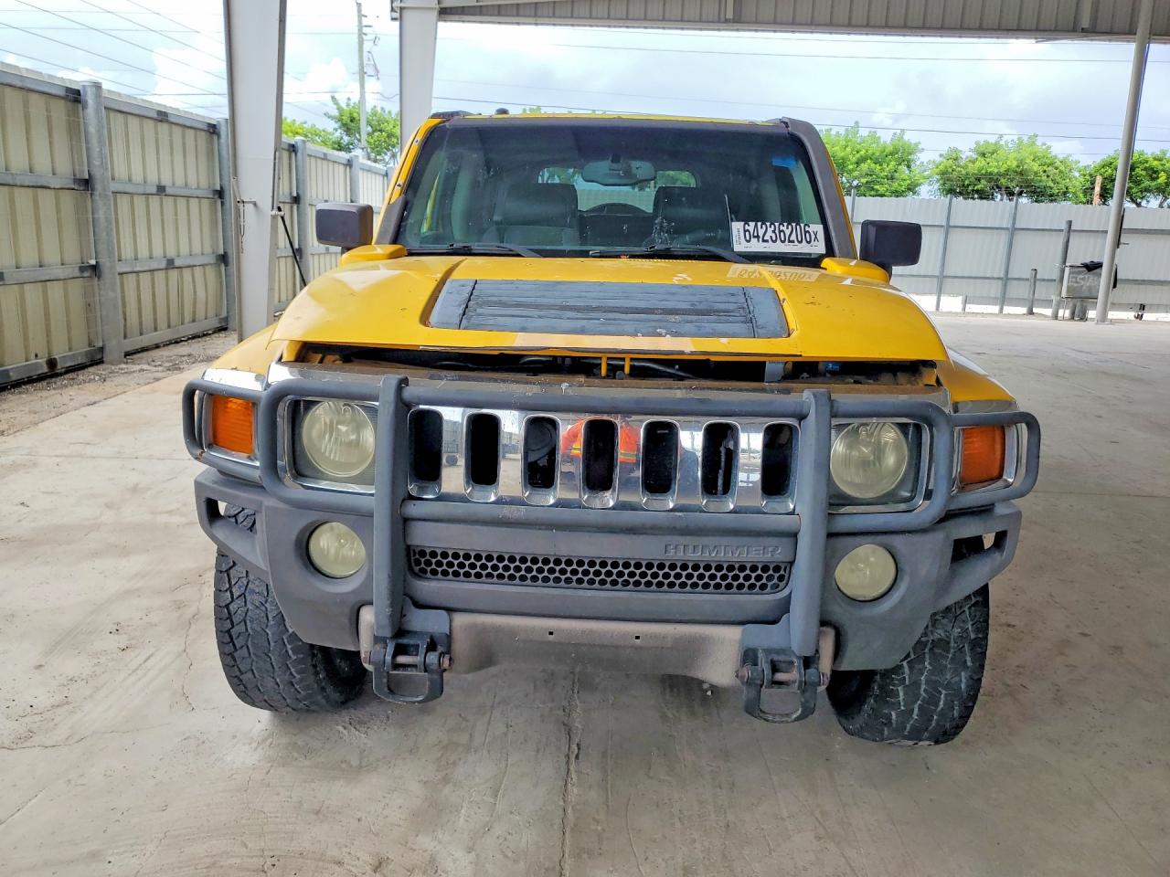2006 Hummer H3 Yellow vin: 5GTDN136768114640