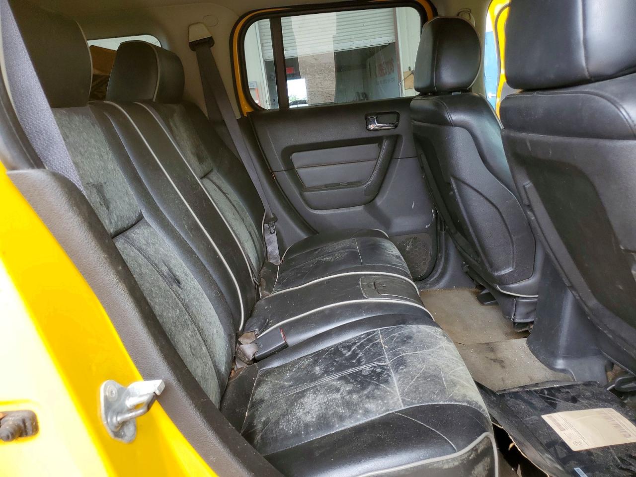2006 Hummer H3 Yellow vin: 5GTDN136768114640