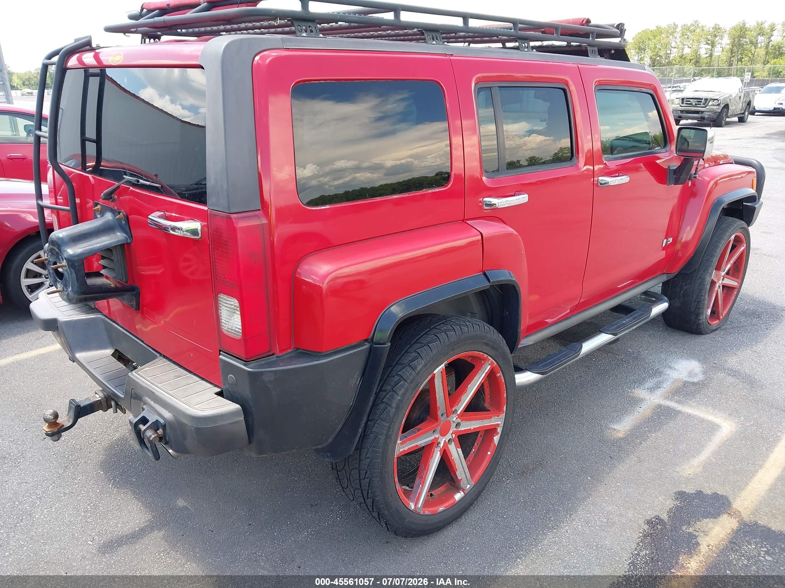 2006 Hummer H3 Suv   Red vin: 5GTDN136768273416