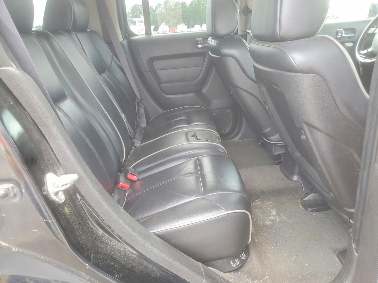 2006 Hummer H3 Black vin: 5GTDN136768309329