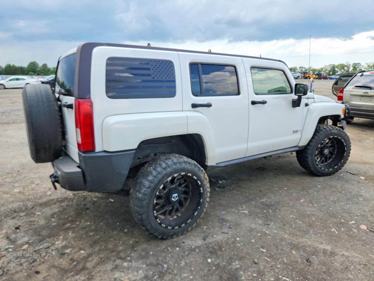 2006 Hummer H3 White vin: 5GTDN136868164477