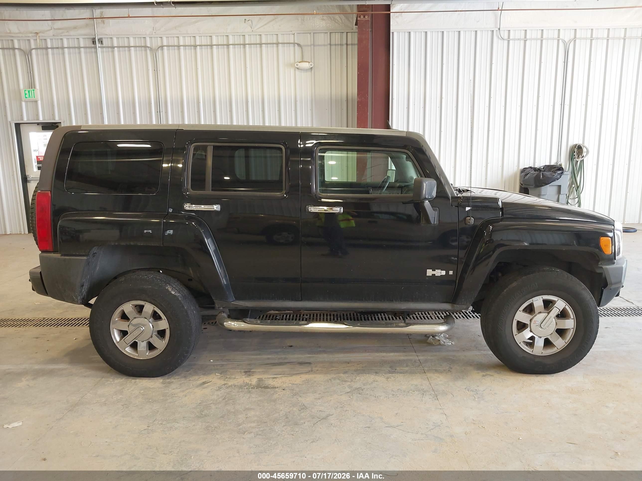 2006 Hummer H3 Suv   Black vin: 5GTDN136868173051