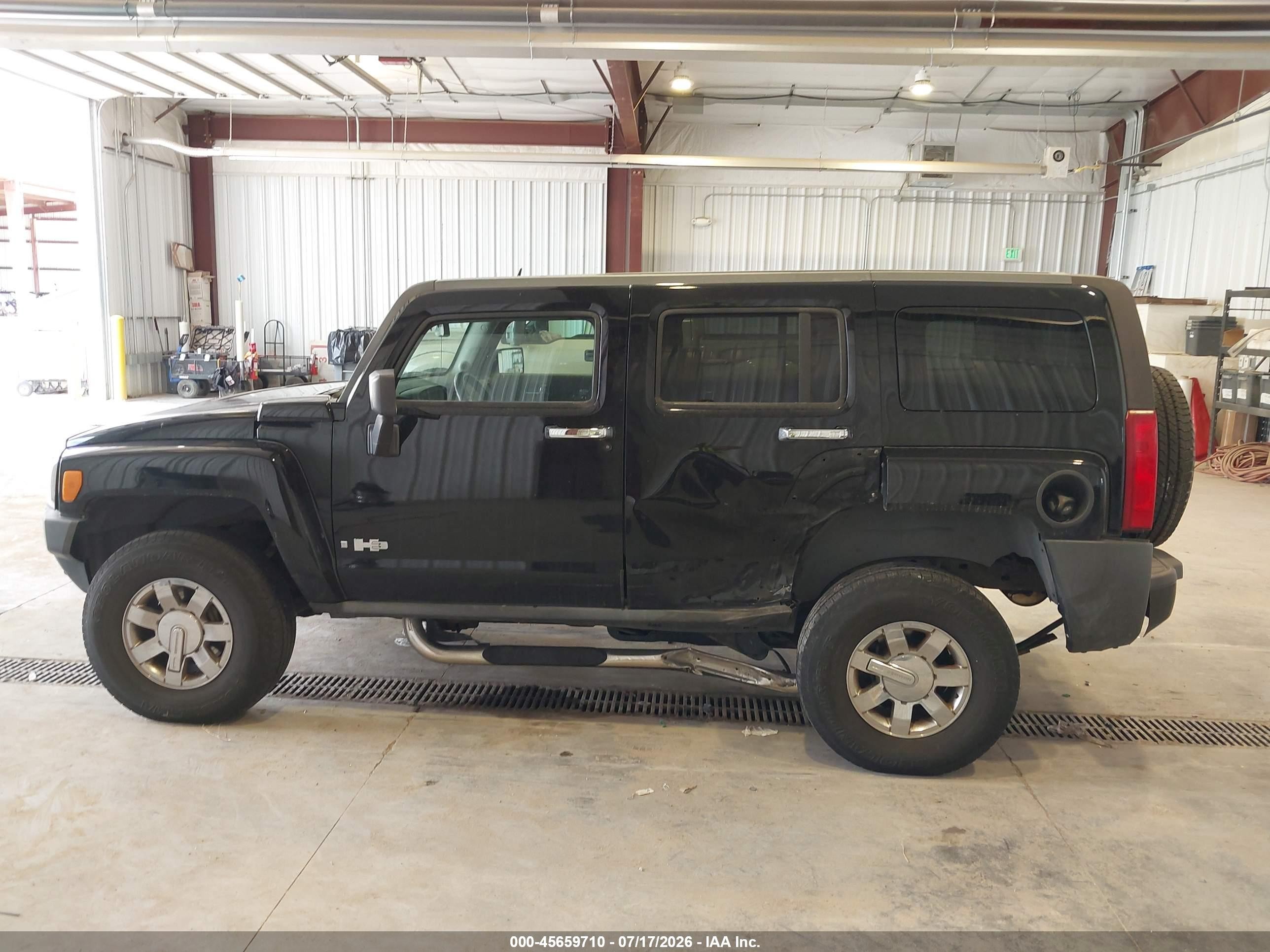 2006 Hummer H3 Suv   Black vin: 5GTDN136868173051