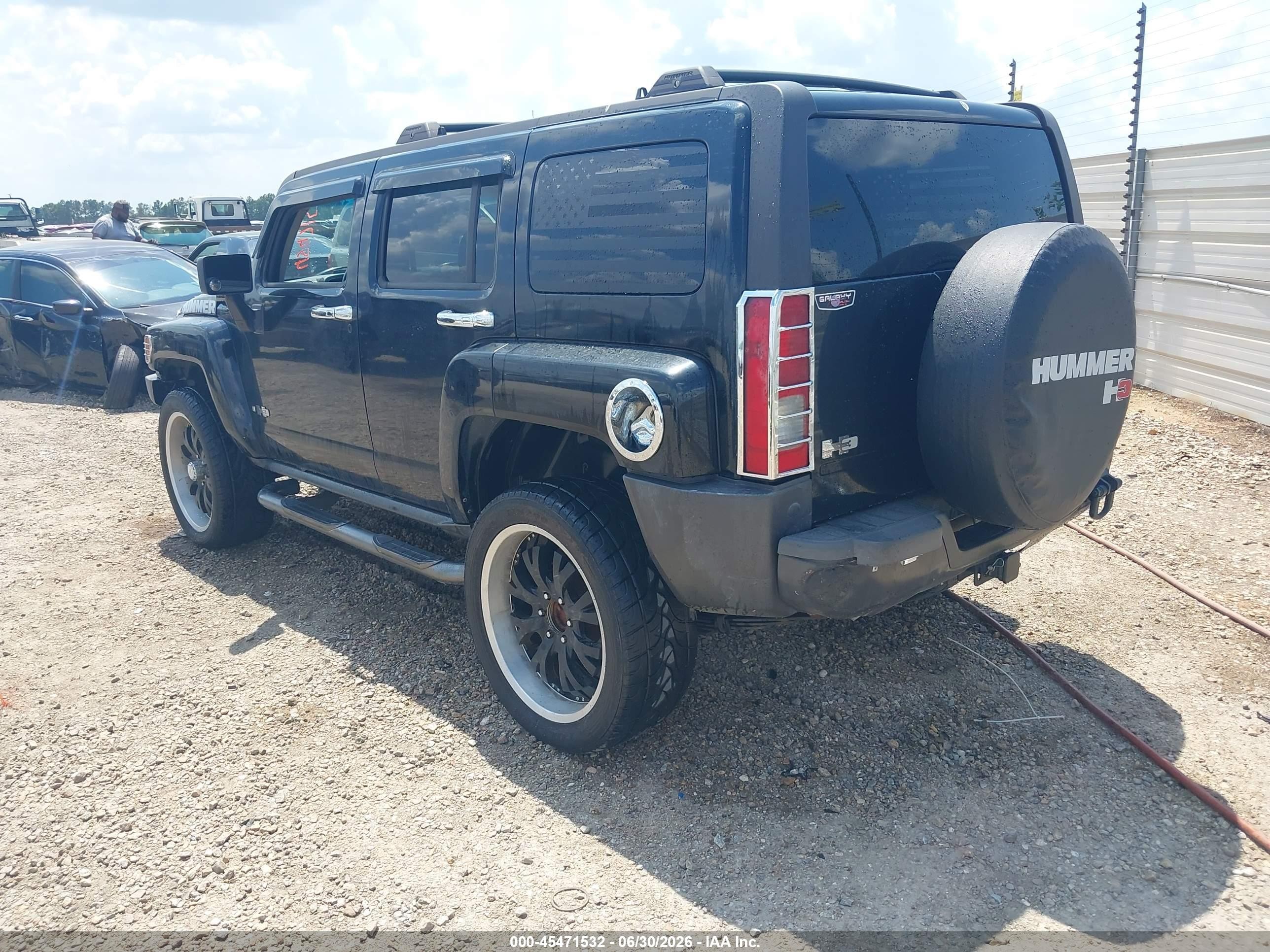 2006 Hummer H3 Suv   Black vin: 5GTDN136968108127